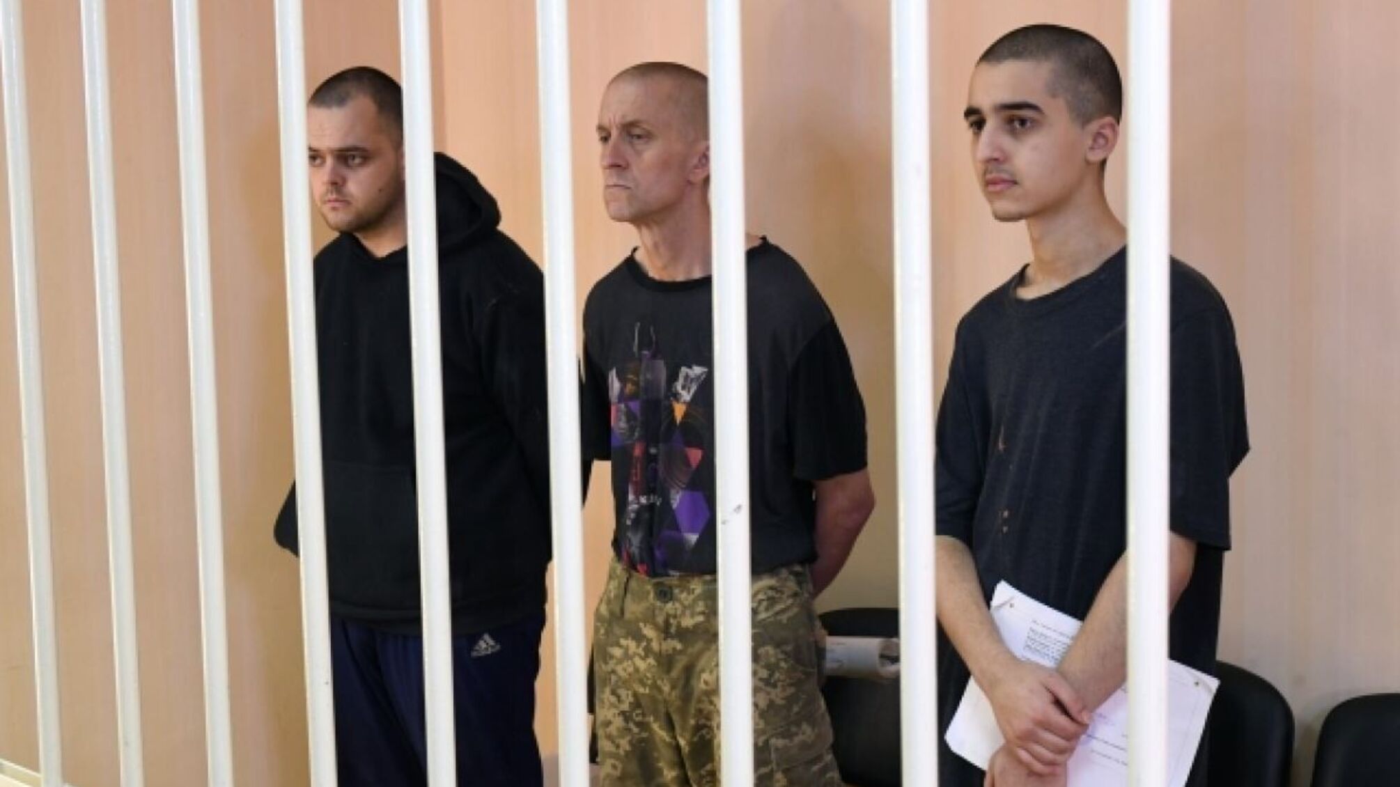 Британцев, воевавших на стороне Украины, боевики приговорили к смертной казни