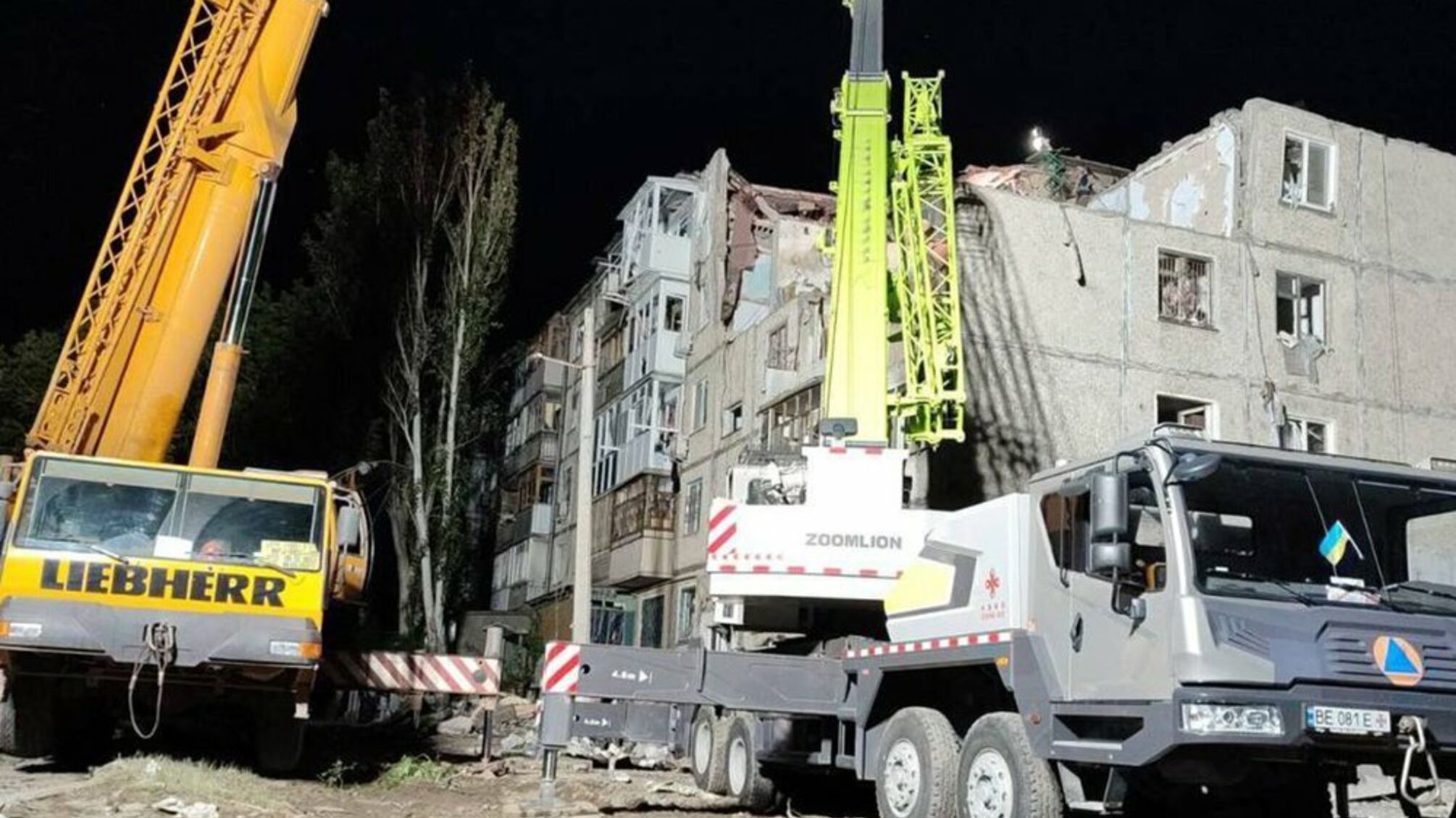 Последствия ракетного удара по многоэтажке в Николаеве 29 июня