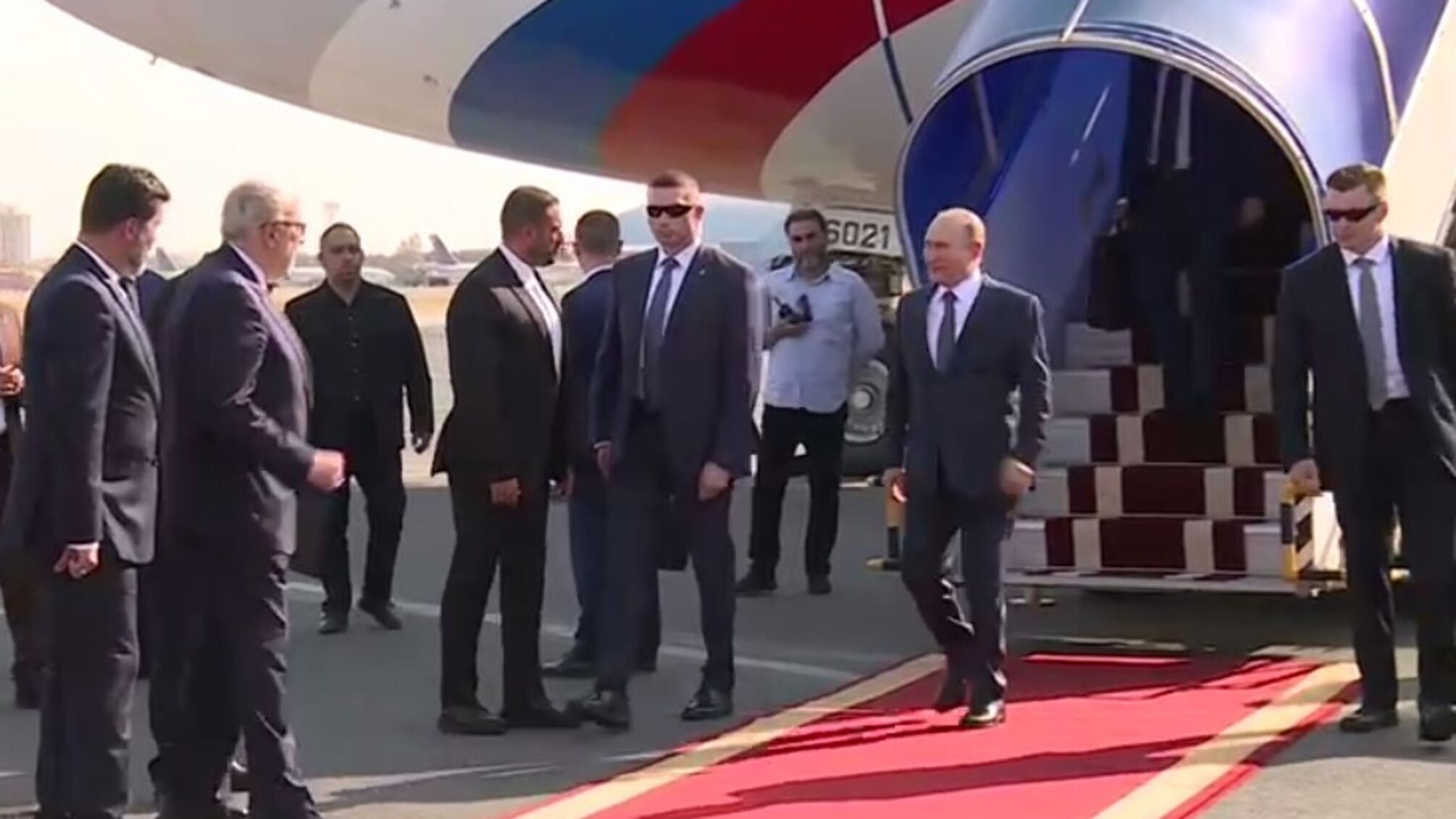 Путін прилетів в Тегеран, де збирається обговорювати питання українського зерна