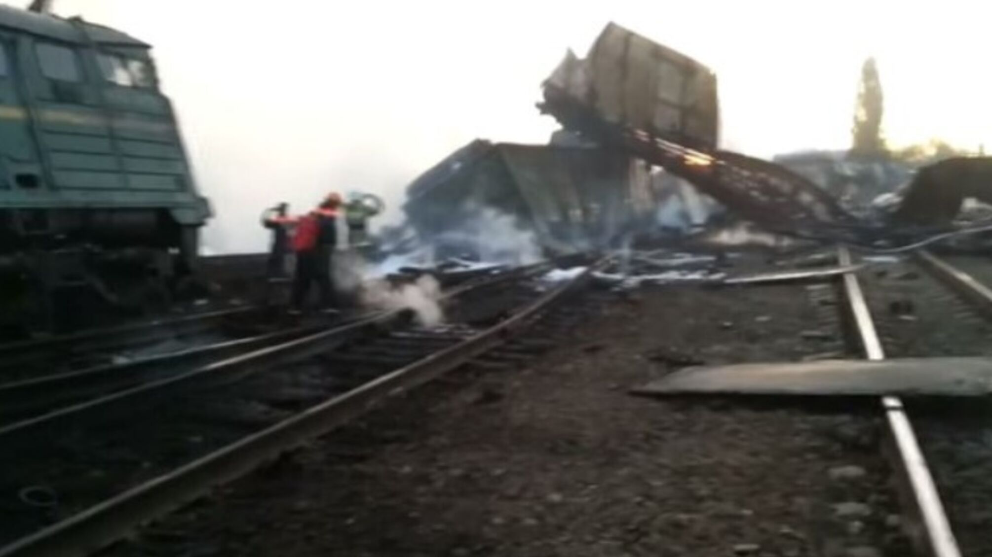 В Харьковской области у оккупантов взорвался железнодорожный поезд с техникой
