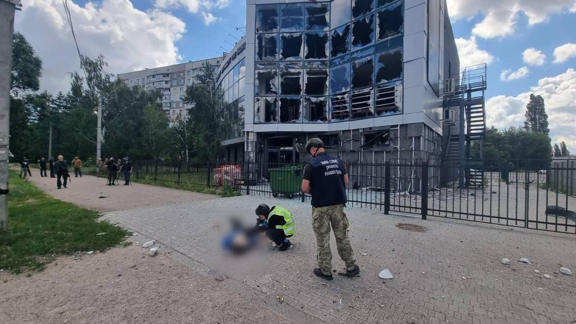 Обстрел Харькова: стало известно о трех погибших, среди них – ребенок (фото)