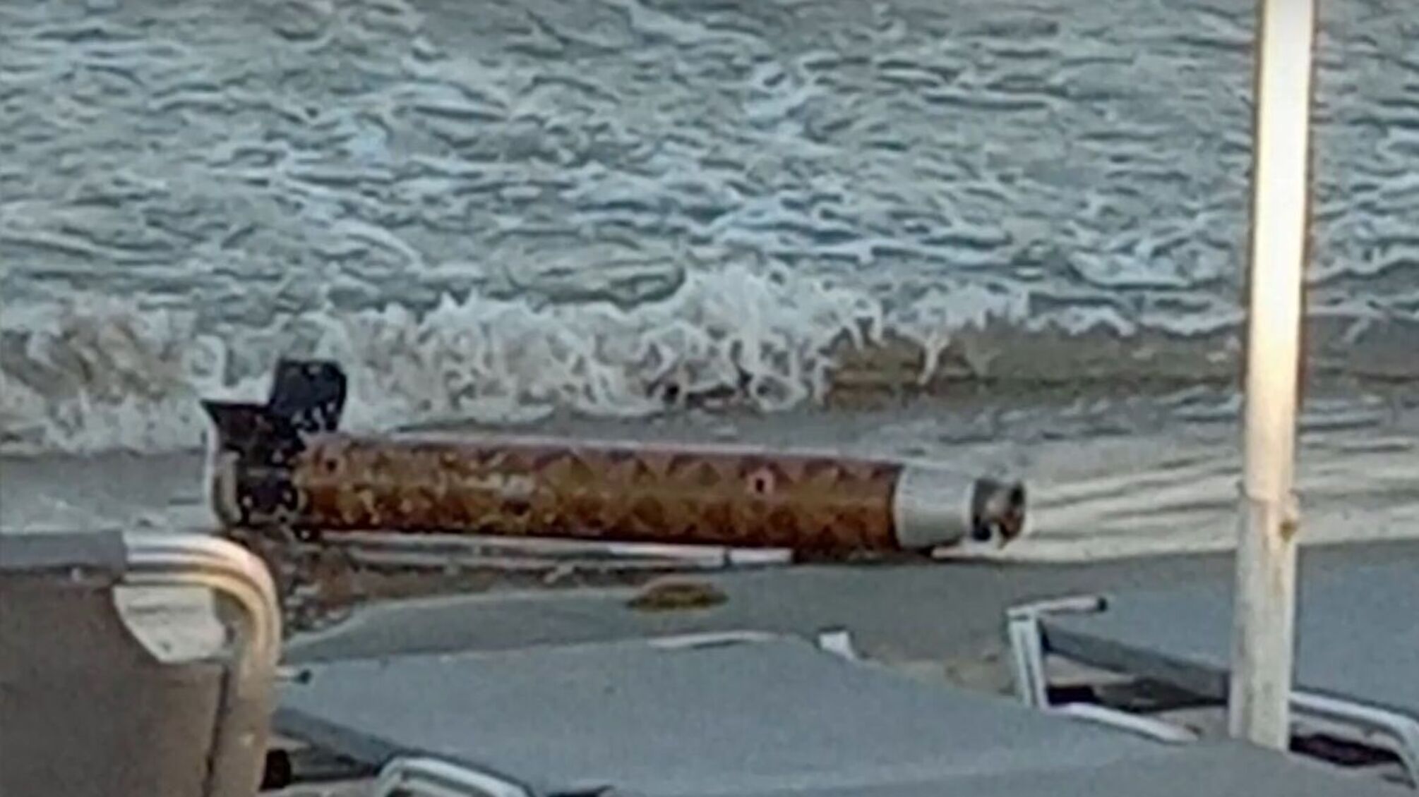 российская ракета на пляже Болгарии