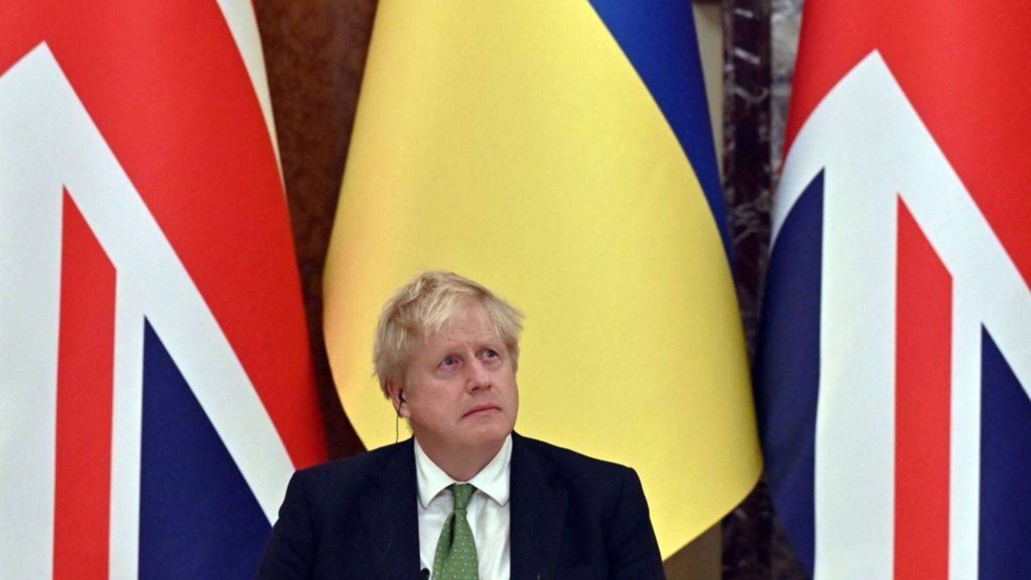 Борис Джонсон прапор України