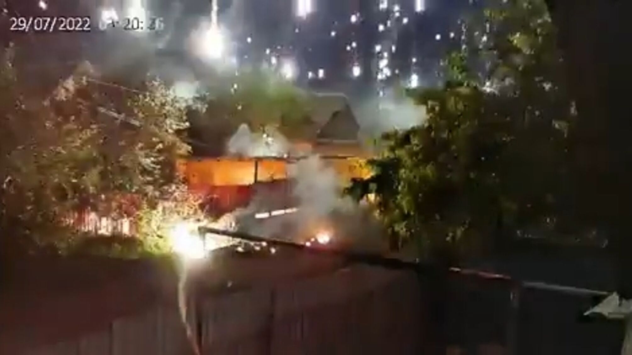 Окупанти використали запалювальні боєприпаси по Нікополю (відео)