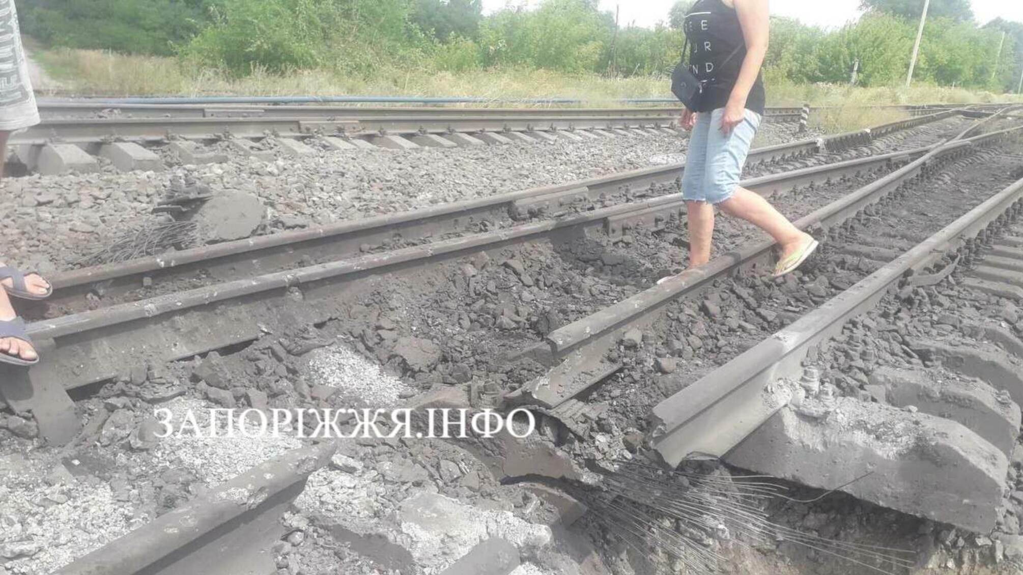 В Запорожской области украинские воины уничтожили железную дорогу, россияне говорят об использовании HIMARS