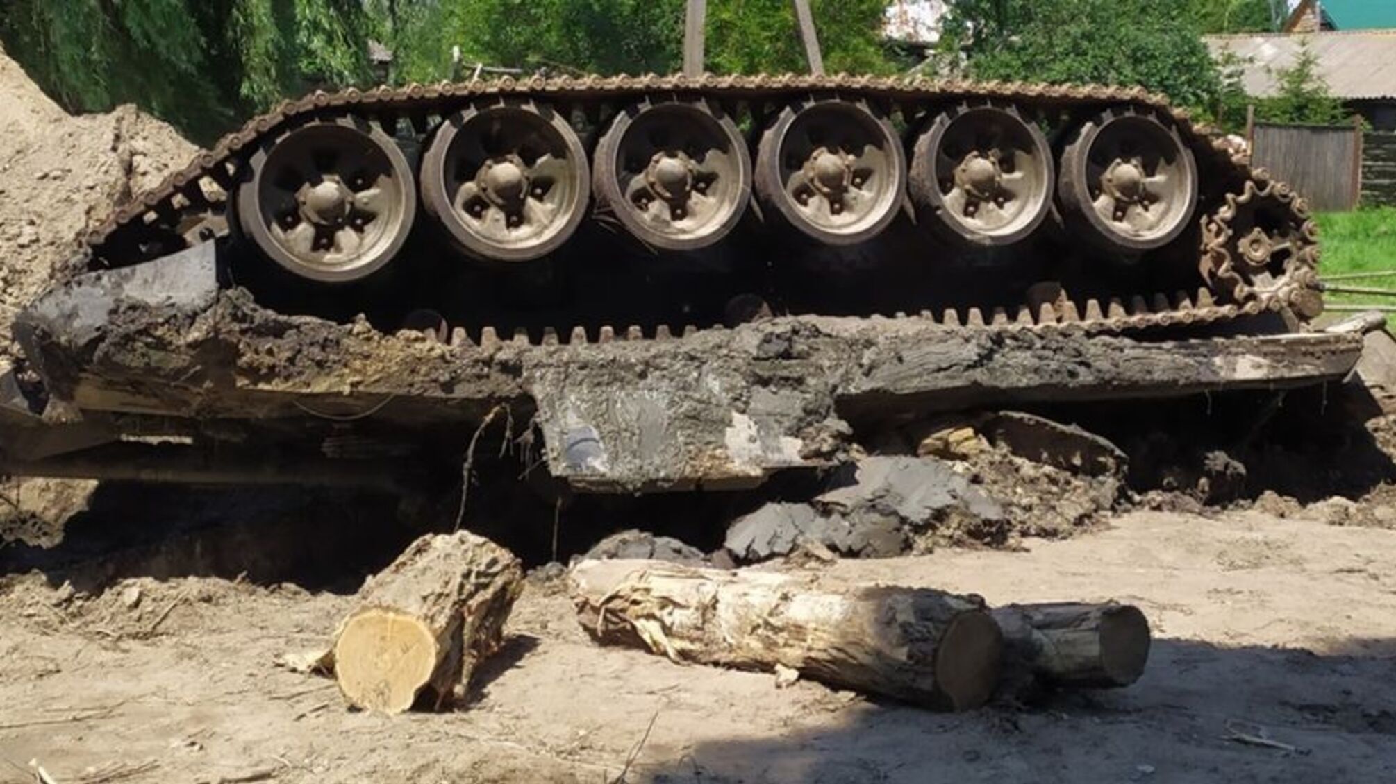 знищений танк окупантів