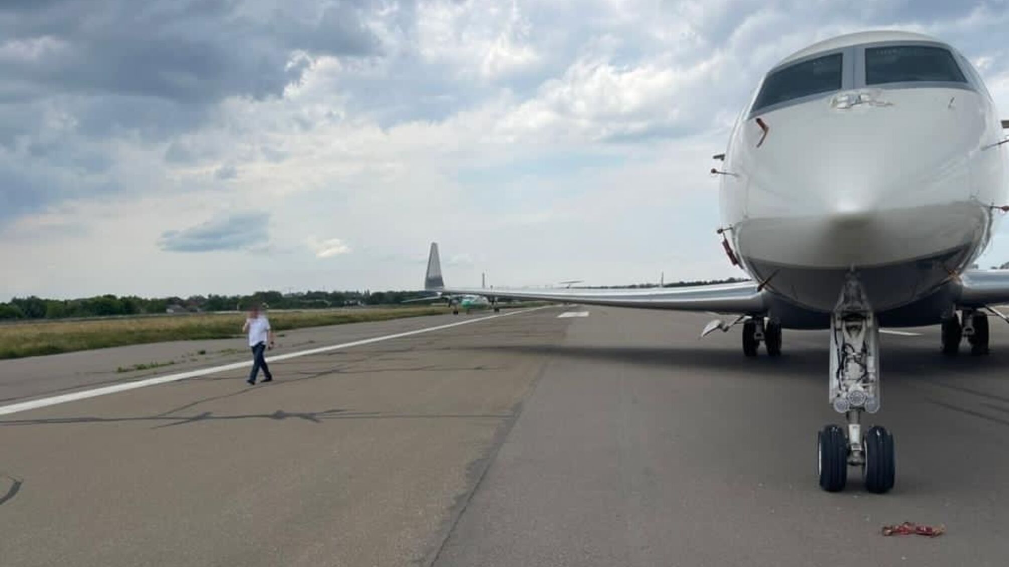 Літак та вертоліт Віктора Медвдчука