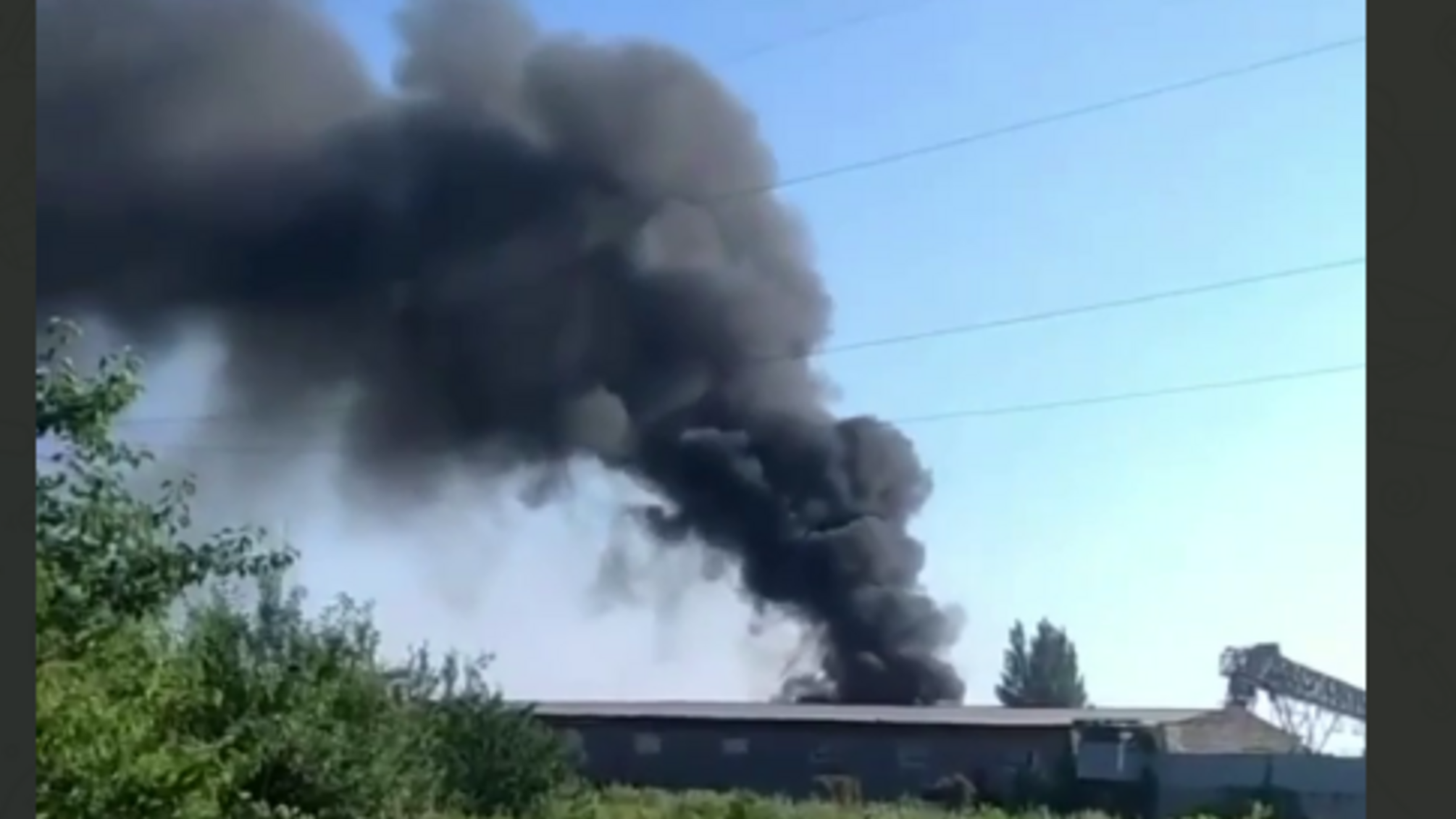 У тимчасово окупованій Макіївці палає склад з боєприпасами російської армії