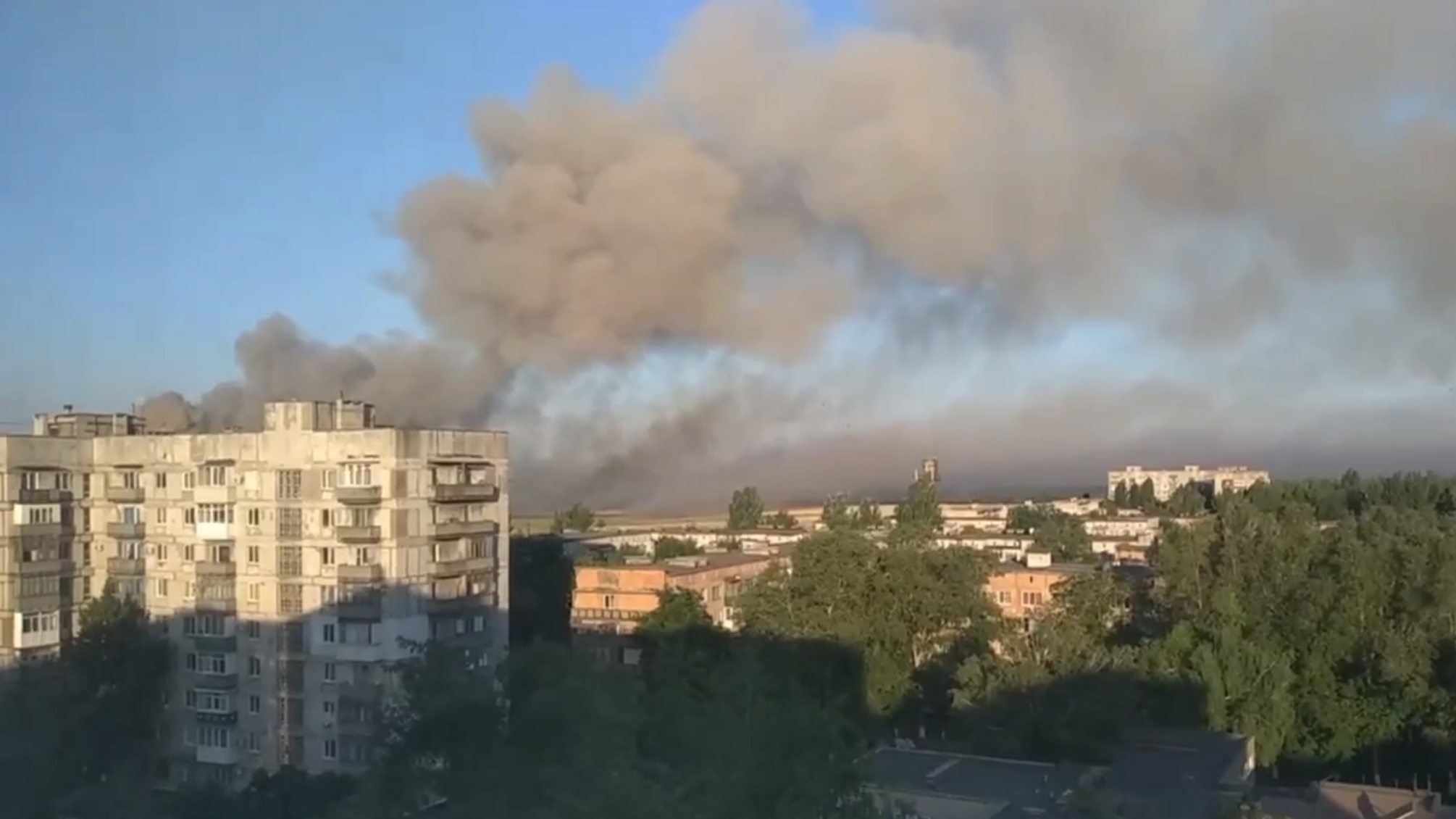 В оккупированном Шахтерске ВСУ уничтожили очередной склад россиян (видео)
