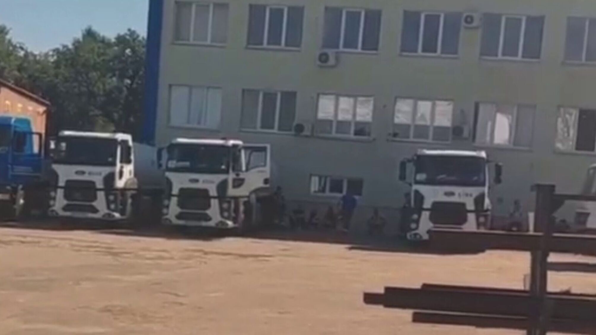 в Мариуполе протестуют работники водоканала