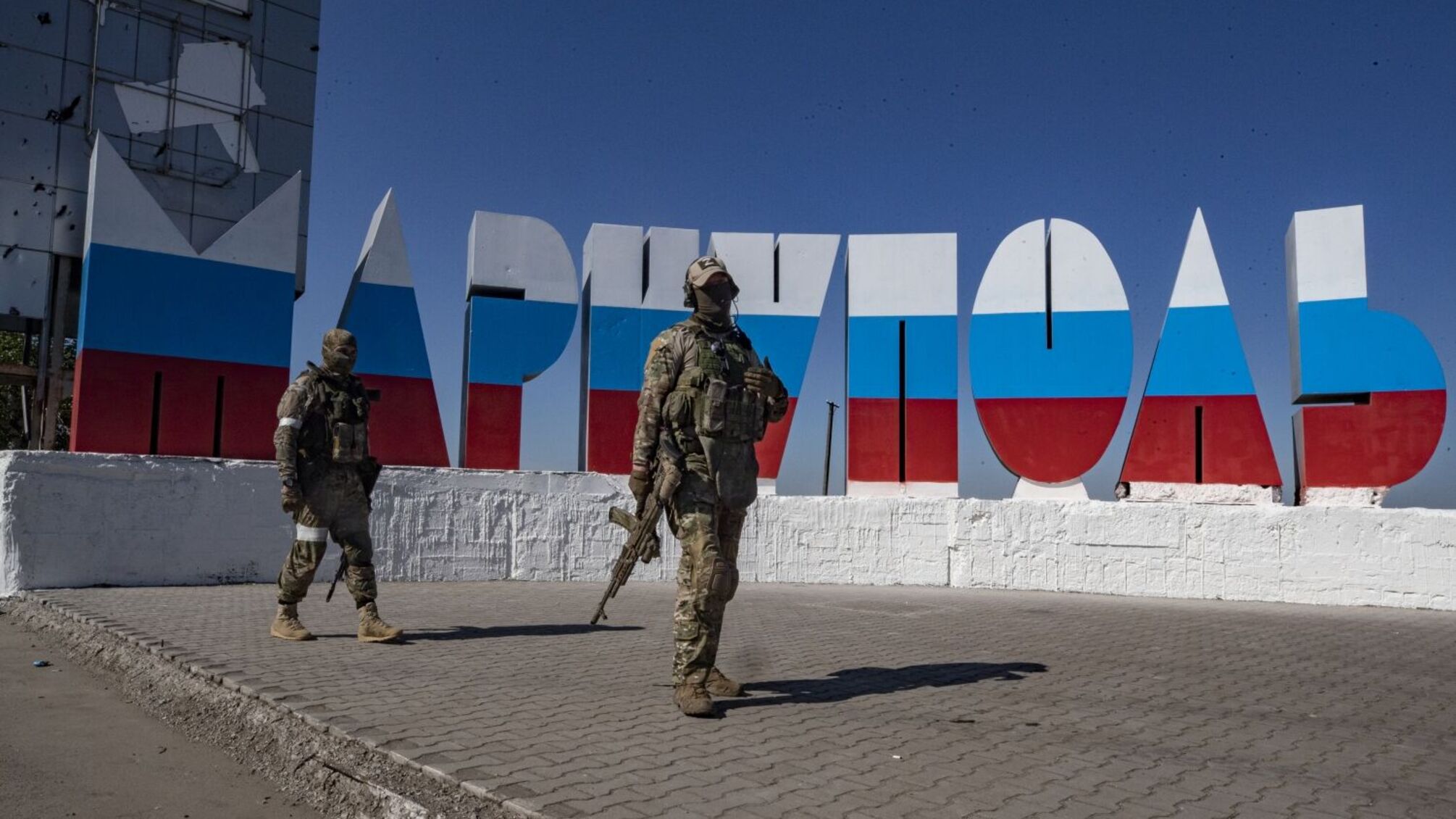 Сім’ї військових окупантів після кримської 'бавовни' терміново їдуть з Маріуполя, – радник мера