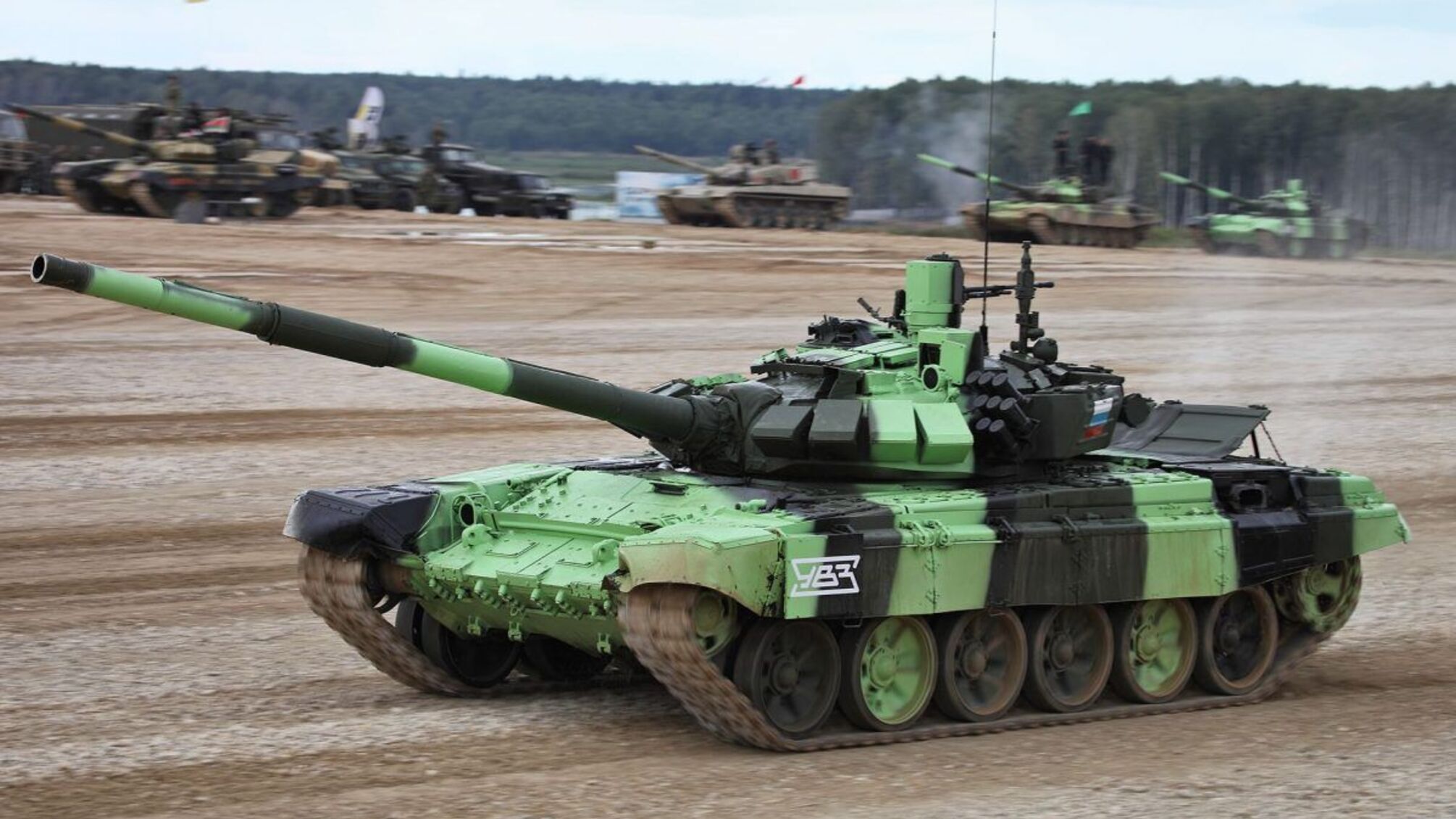 На Ізюмському напрямку бійці ЗСУ захопили трофей: новітній танк ворога (відео)