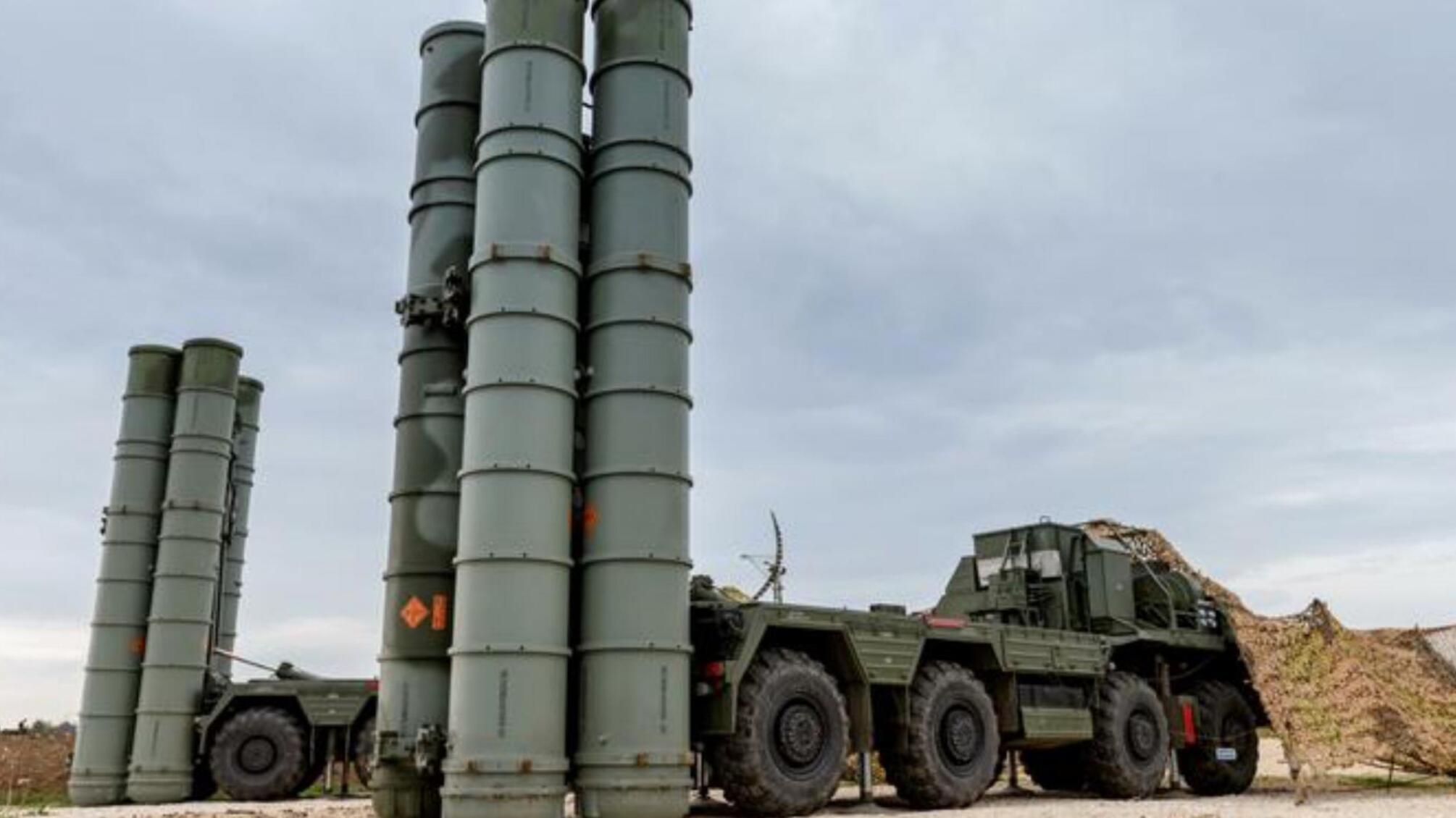 РФ стягує до кордонів України ешелони з ракетами та боєприпасами