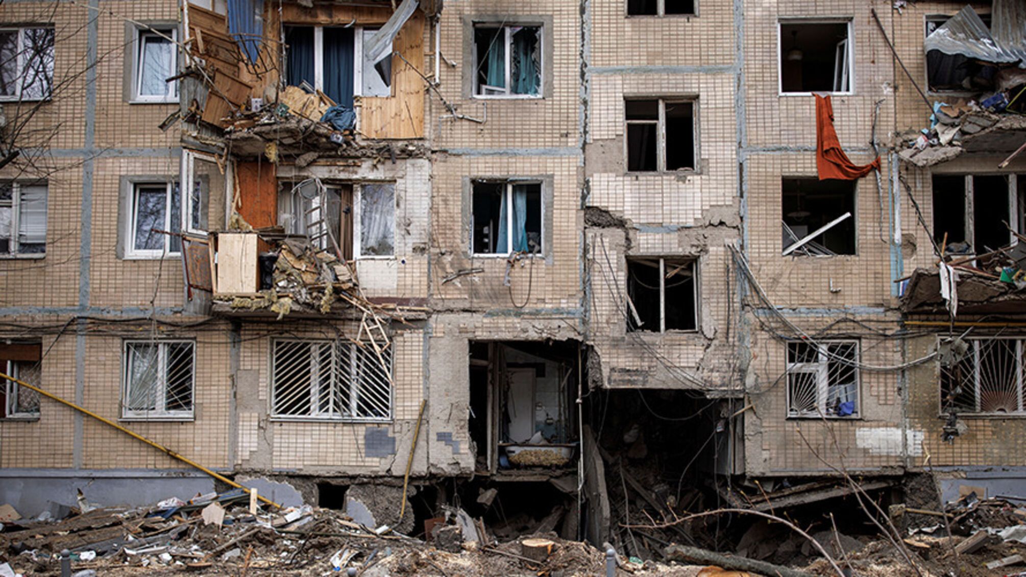 Захватчики били по трем районам Харькова, возник пожар и есть пострадавший