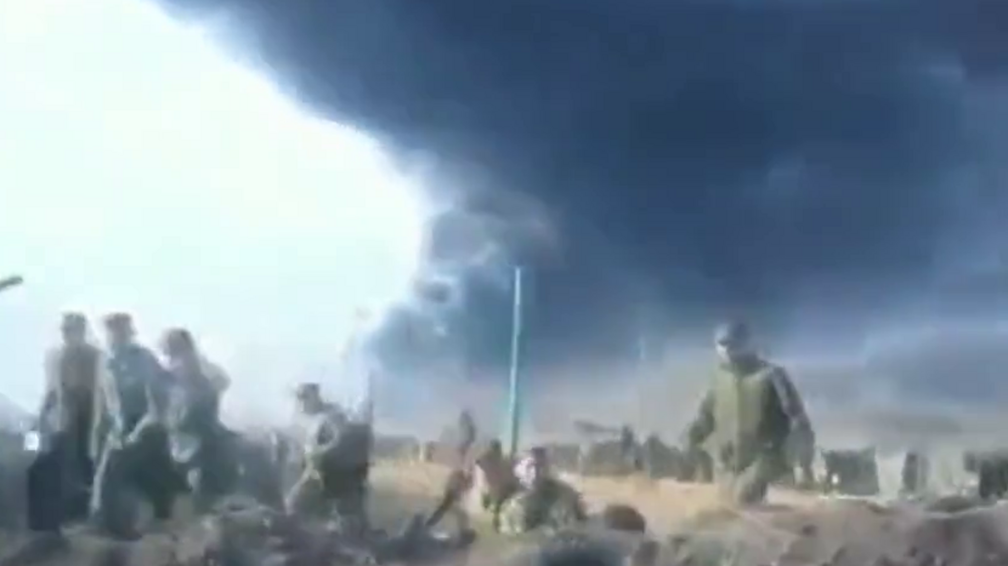 ЗСУ знищили ешелон ворожої техніки на Херсонщині: СтратКом показали відео удару (оновлено)