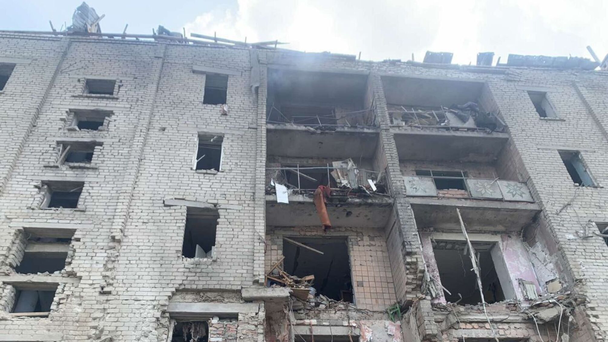 В Вознесенске россияне попали в жилую многоэтажку, – спикер Николаевской ОВА (видео)