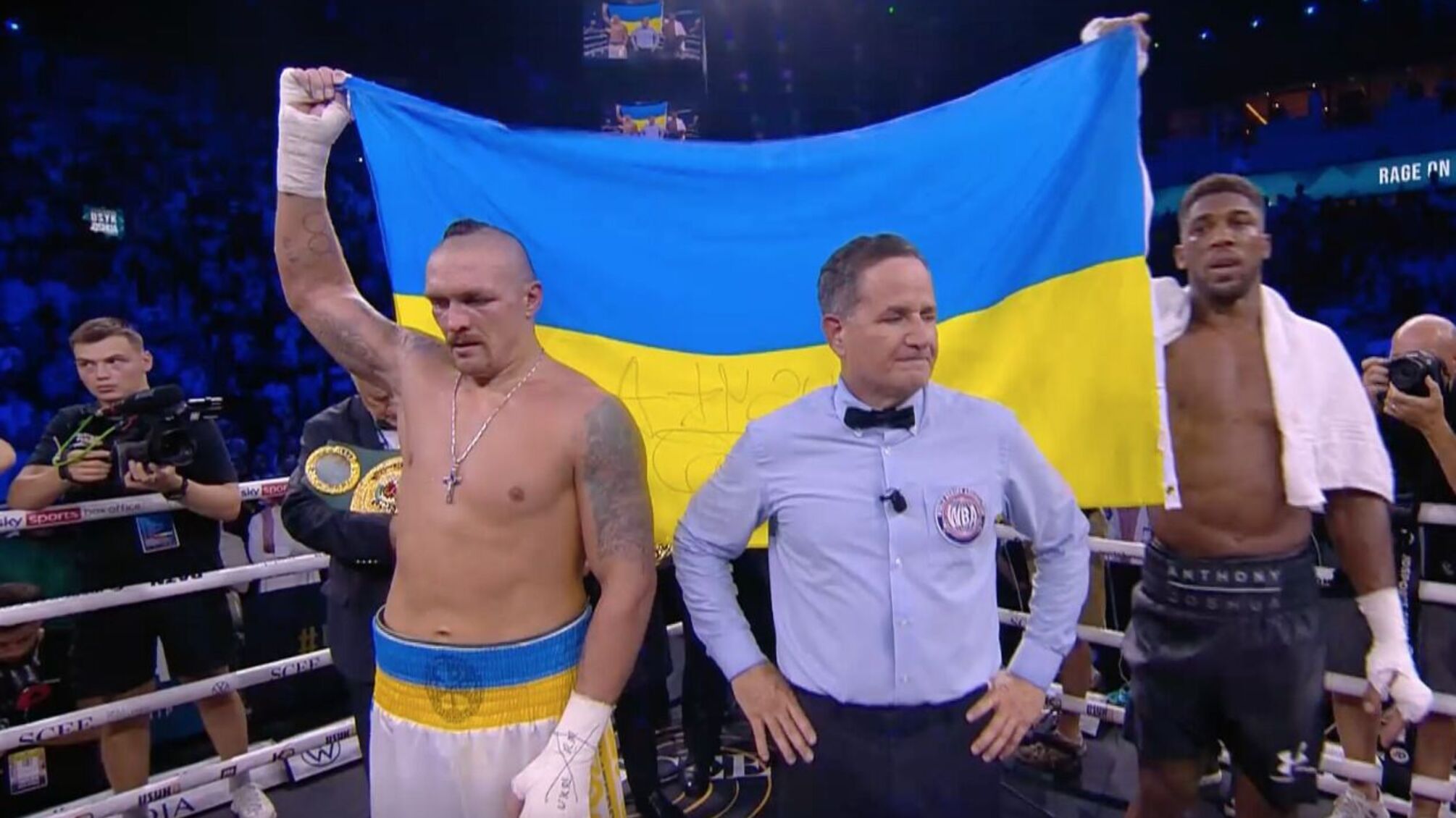 бокс Усик Джошуа