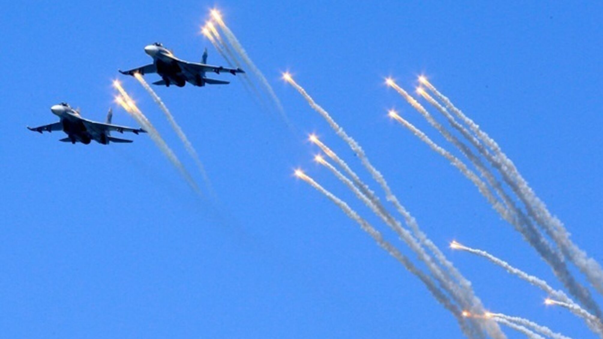 небо літаки