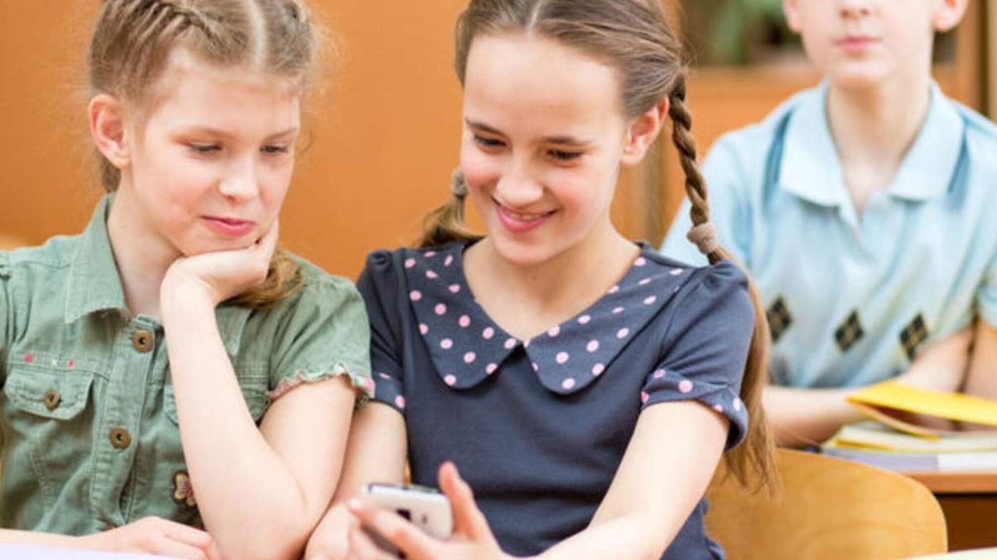 діти телефон