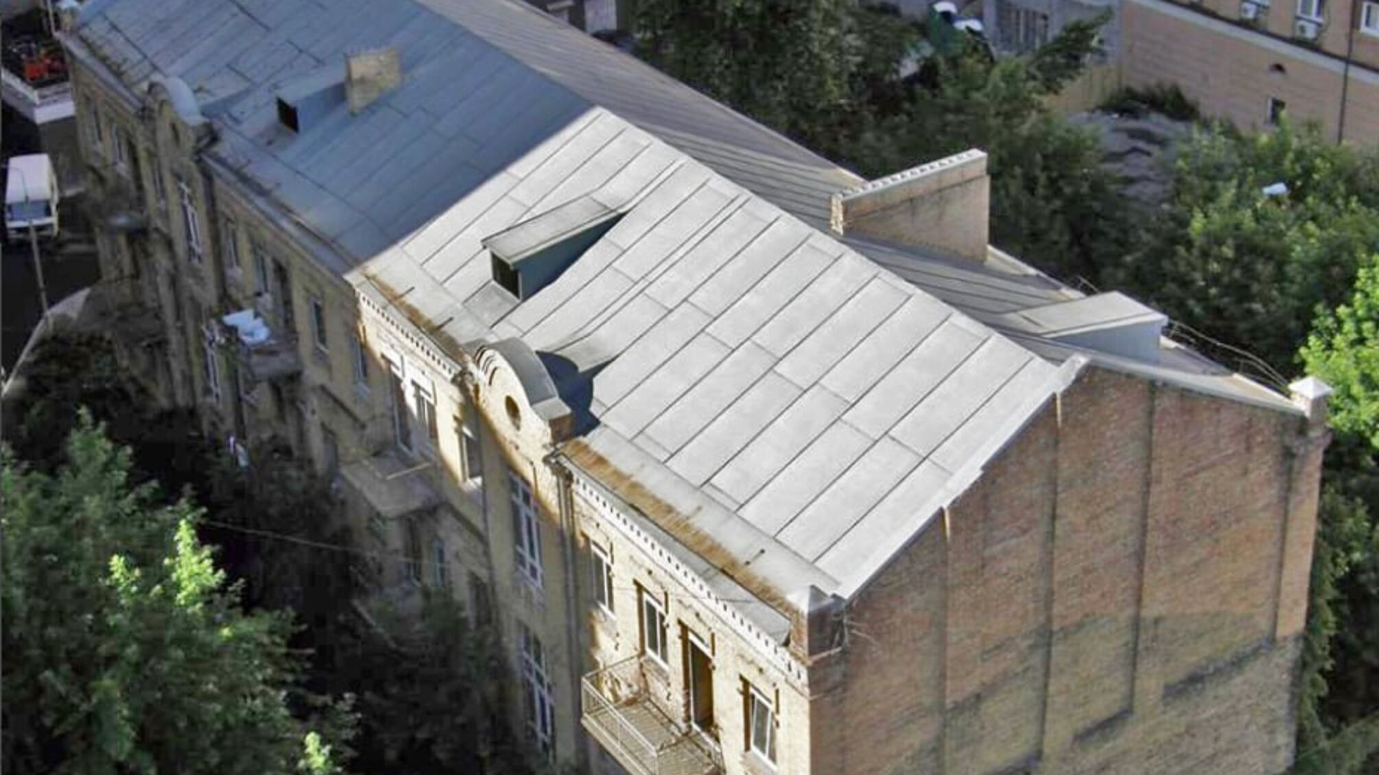 шахраї вкрали будинок в центрі Києва