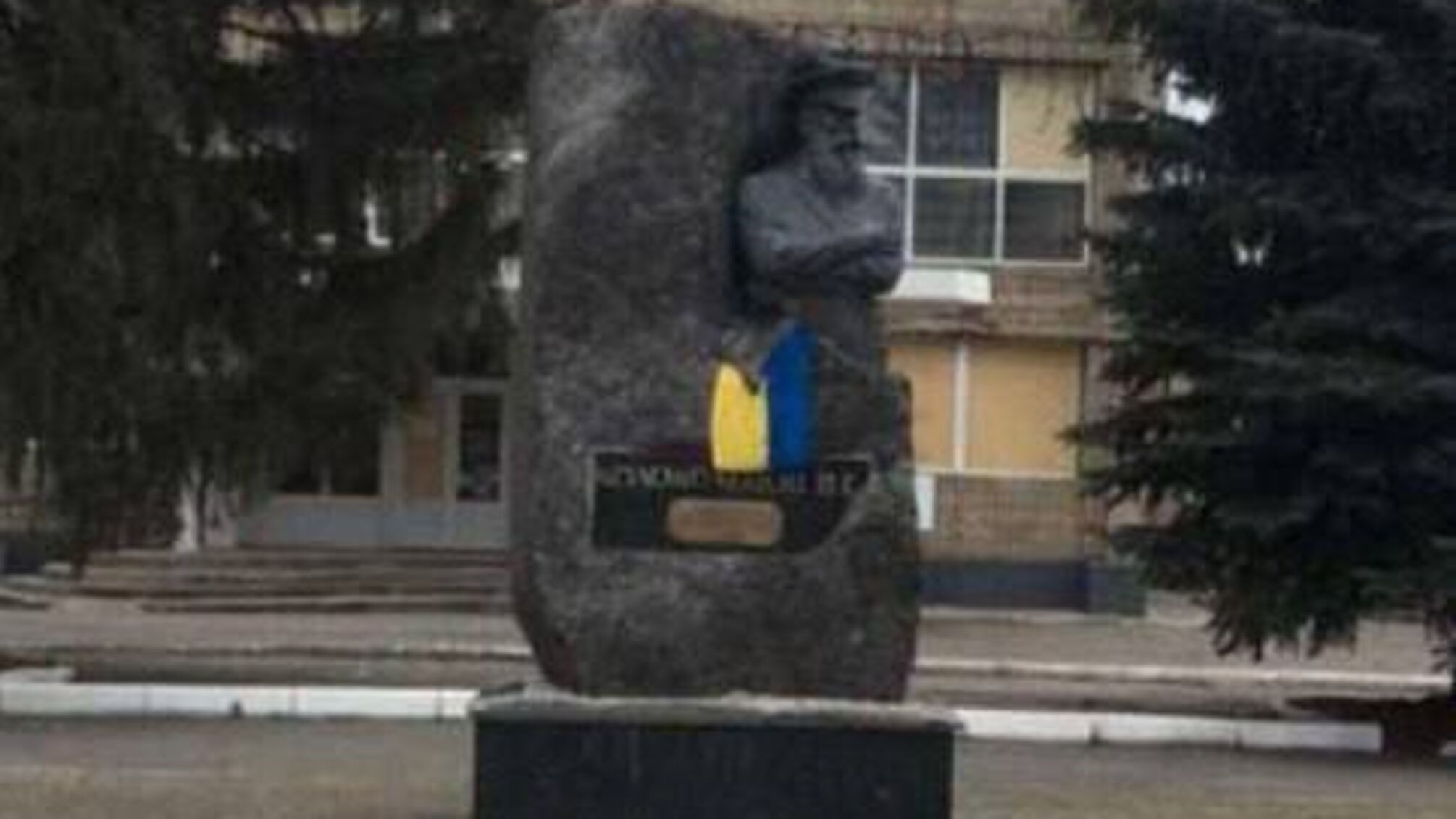 В соціальних мережах показали український прапор у Вовчанську