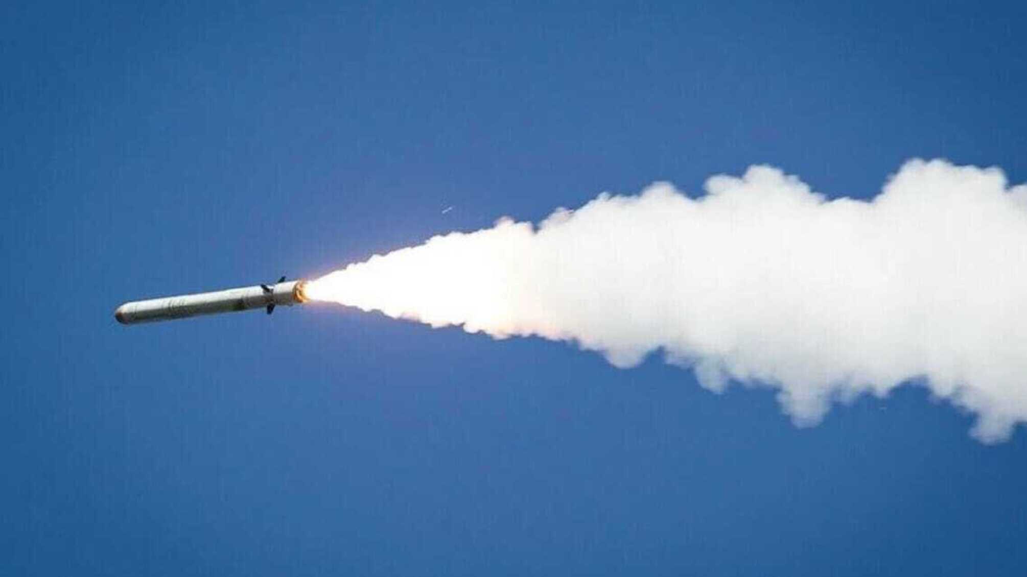 Масштабная воздушная тревога: сообщается о запуске ракет из Каспийского и Черного морей