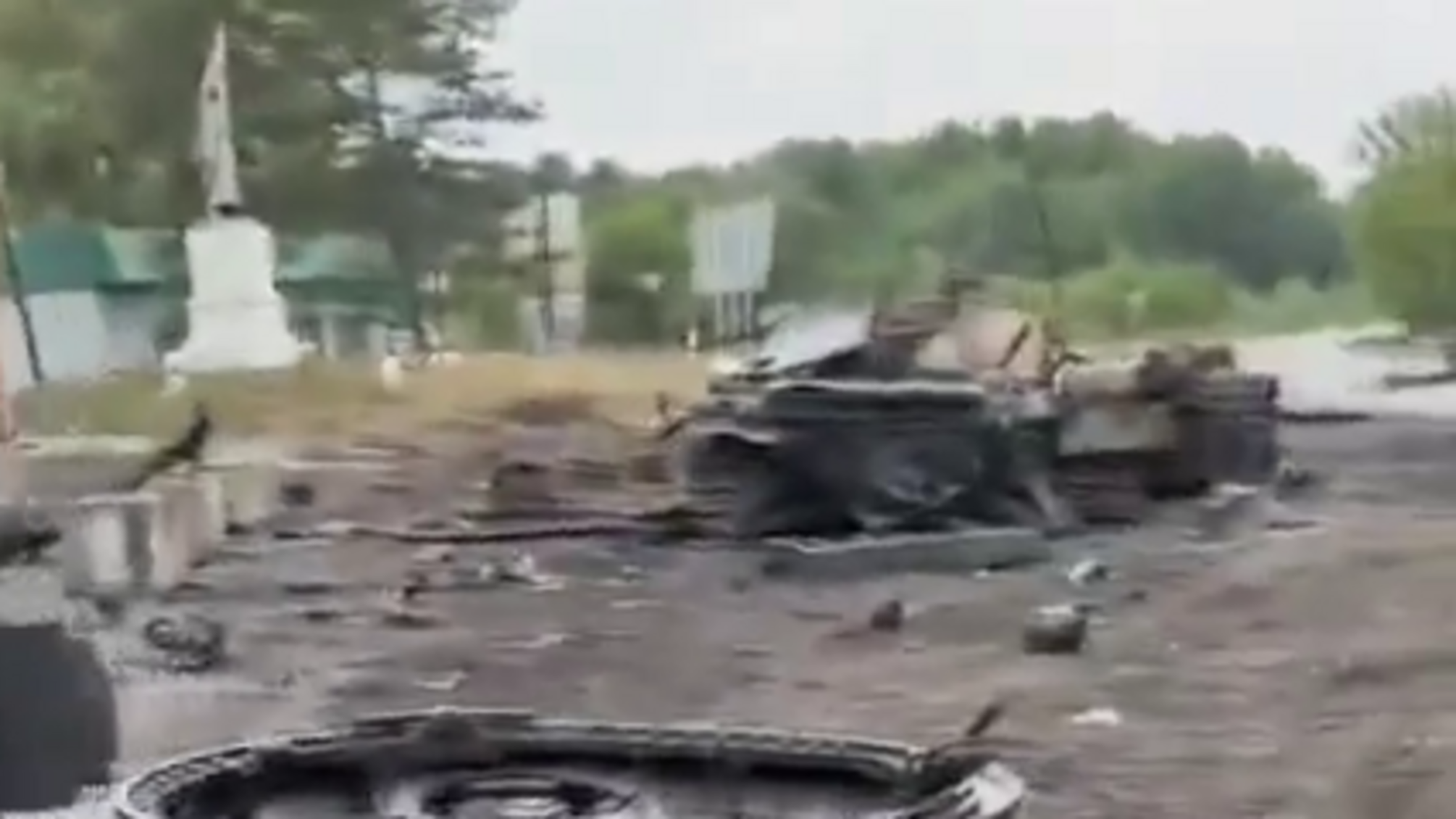 'Немножко напекло': бойцы ВСУ показали уничтоженный ТОС-1А 'Солнцепек' (видео)