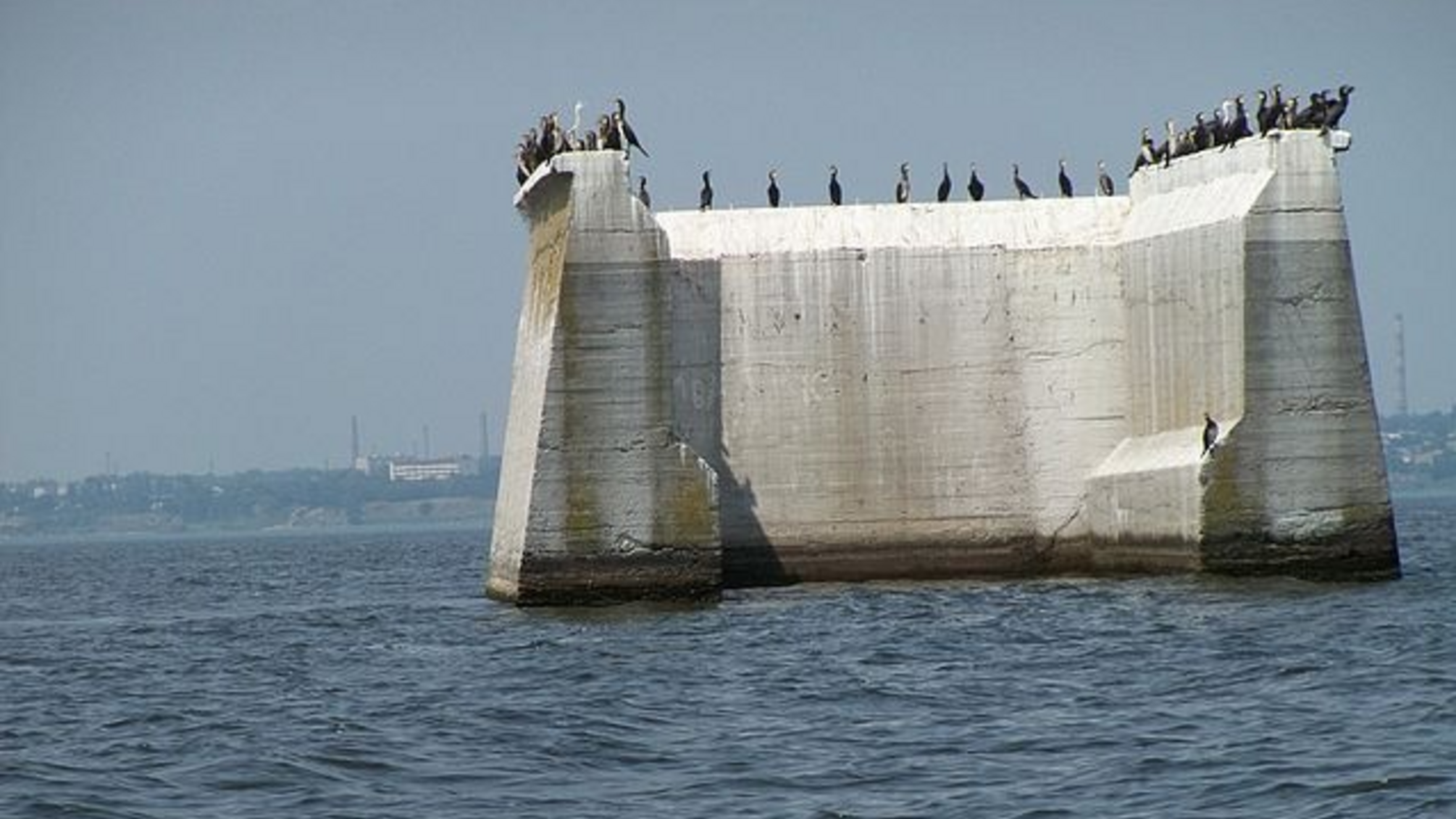 Росіяни видали непрацюючий об'єкт вермахту часів Другої світової за баржу з десантом ЗСУ