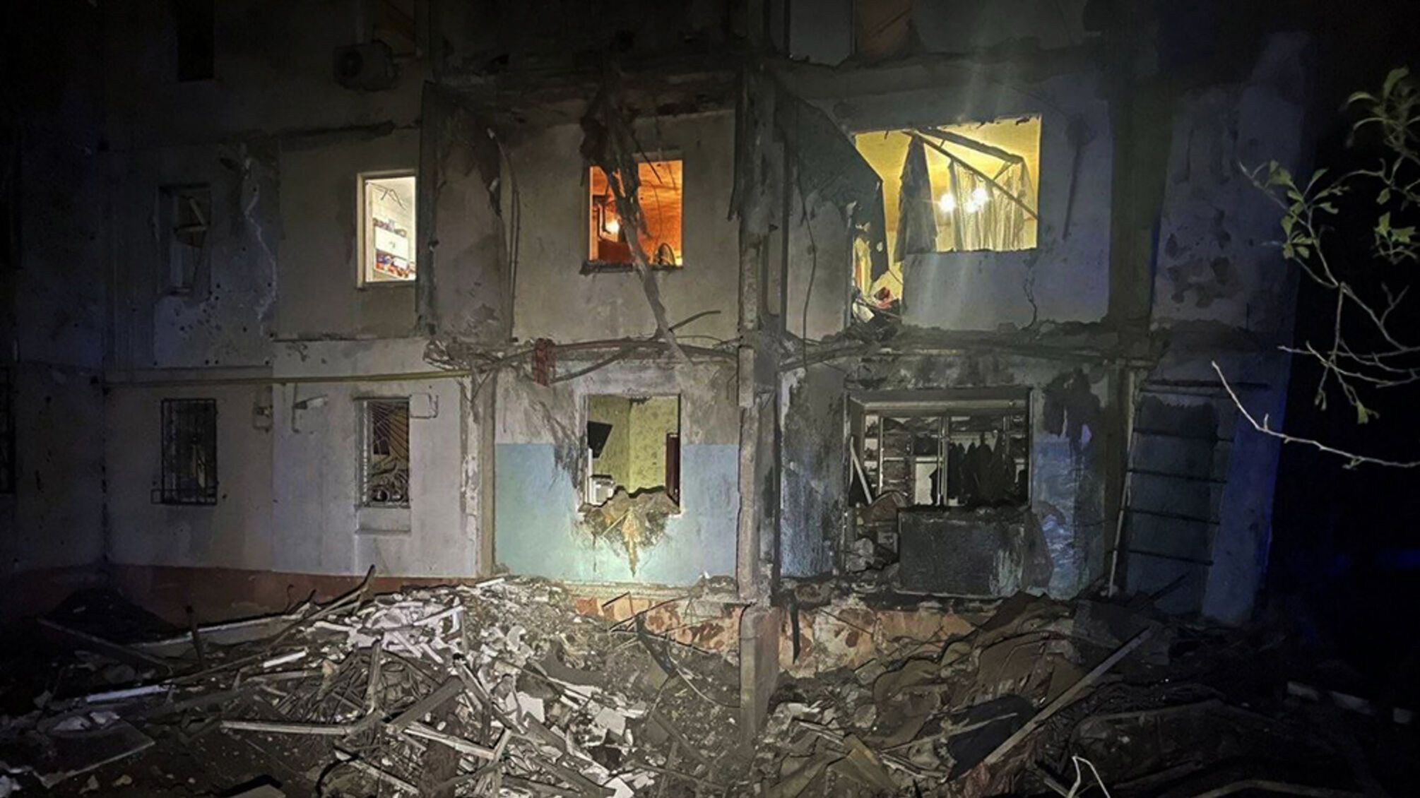 наслідки ворожого обстрілу