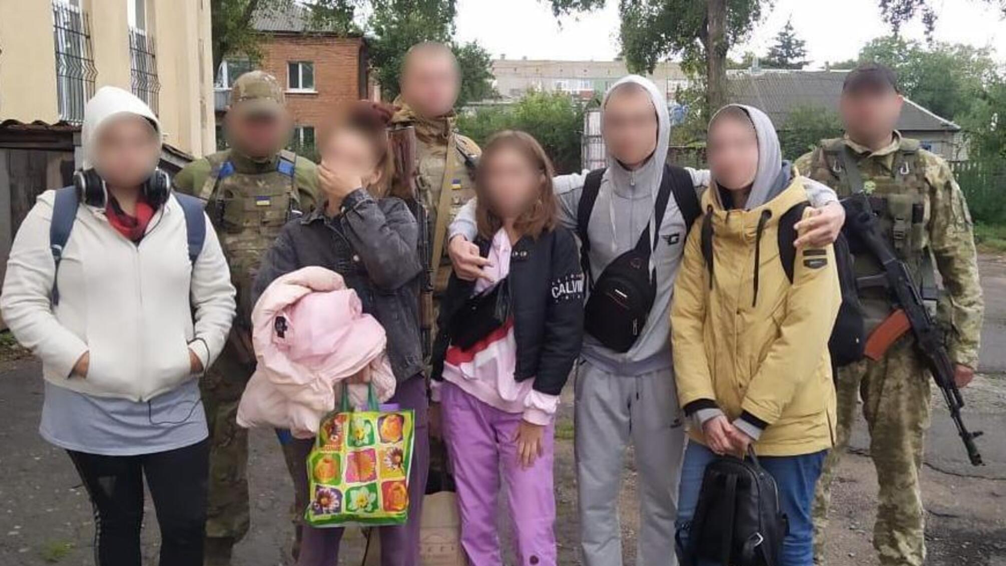 Перебували у підвалі вже 7 днів: прикордонники звільнили п’ятьох підлітків у Куп'янську