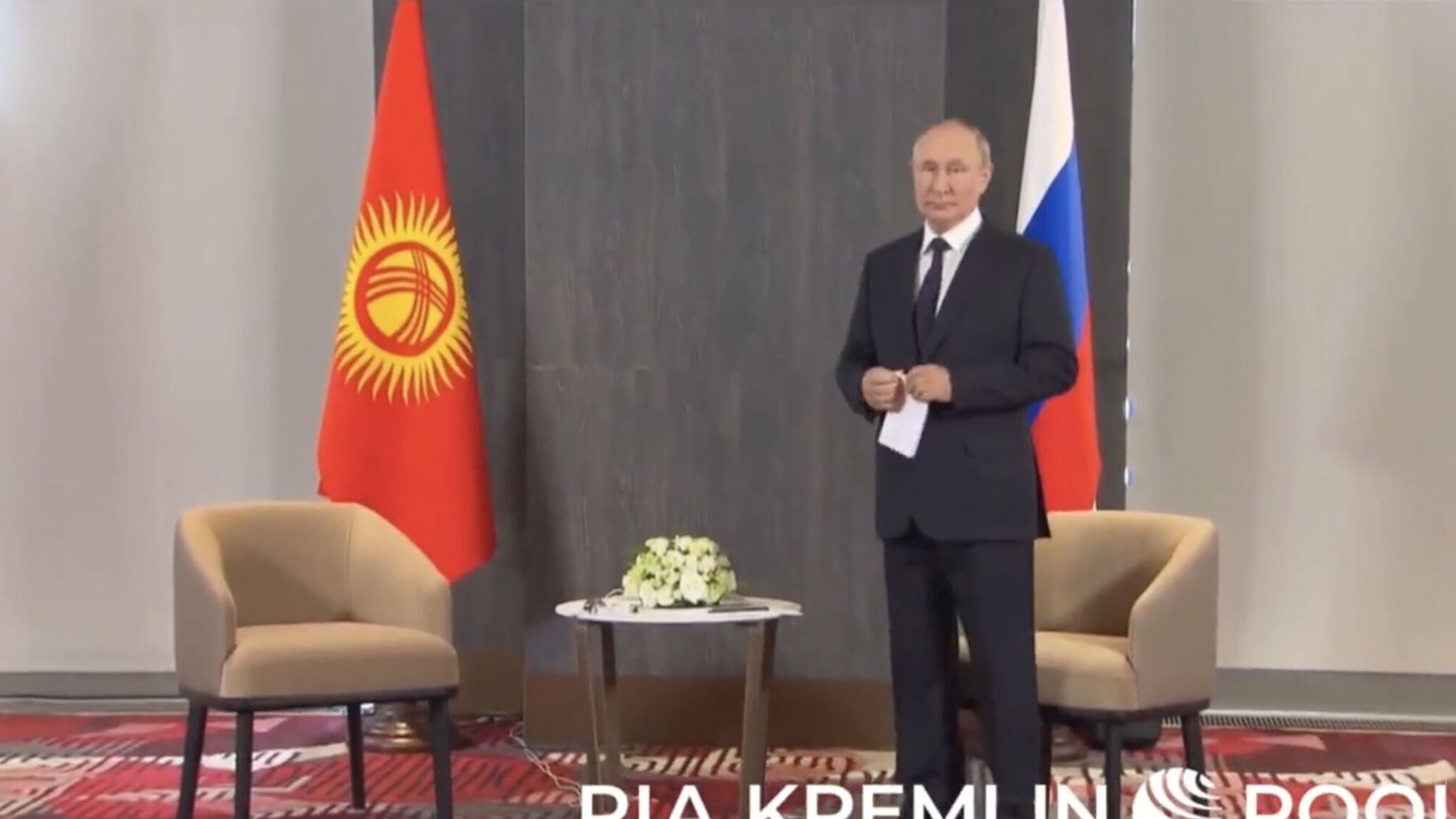 Путина снова унизили: на этот раз – президент Кыргызстана (видео)
