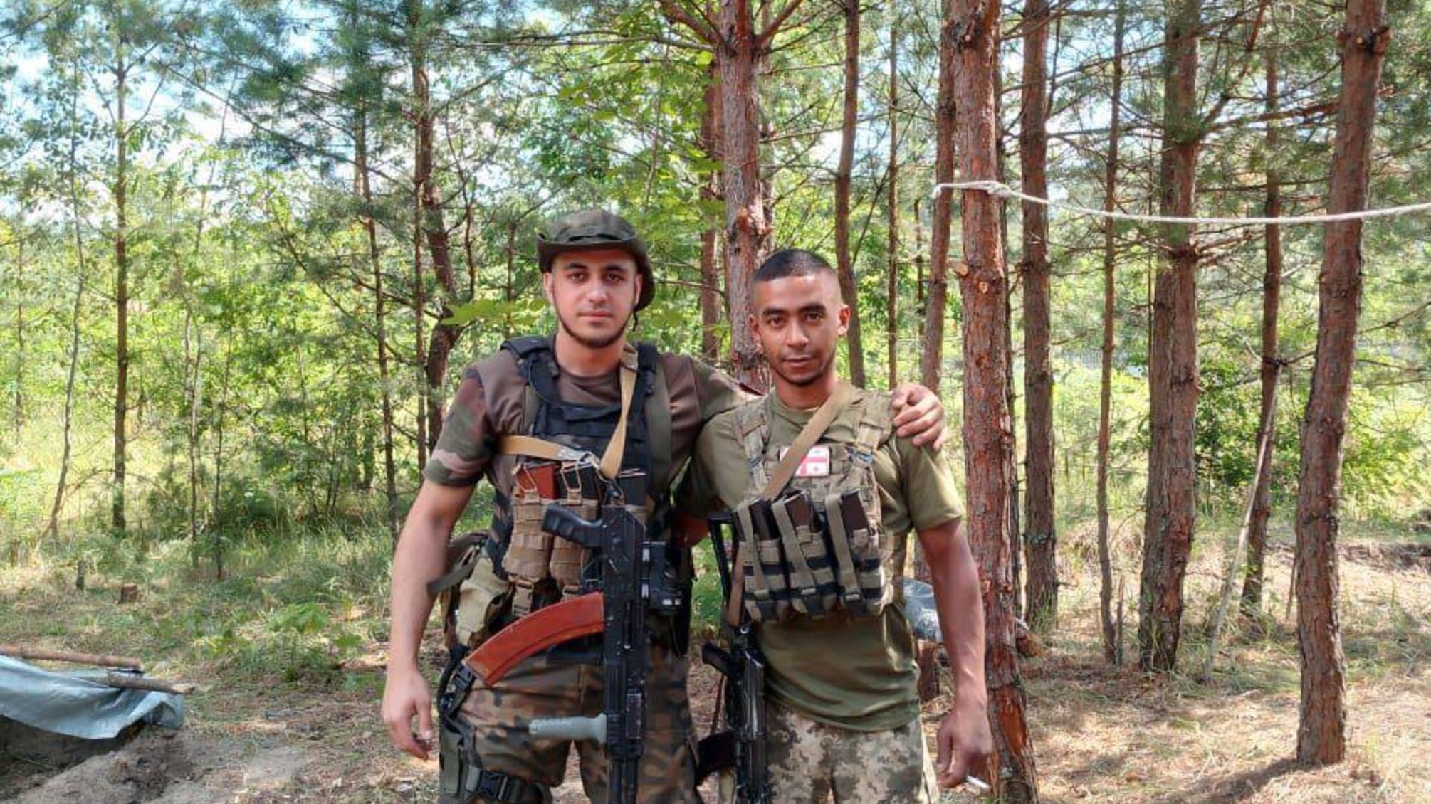 Не только строят, но и воюют: в Азербайджане попрощались с защитником Украины, погибшим на Херсонщине (фото, видео)