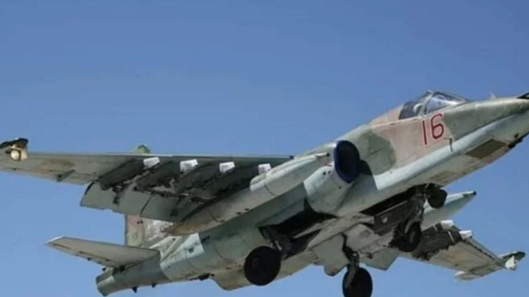 ВСУ сбили самолет рф Су-25