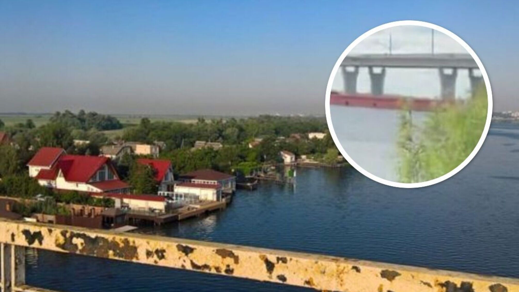 Оккупанты восстанавливают альтернативную переправу с барж под Антоновским мостом