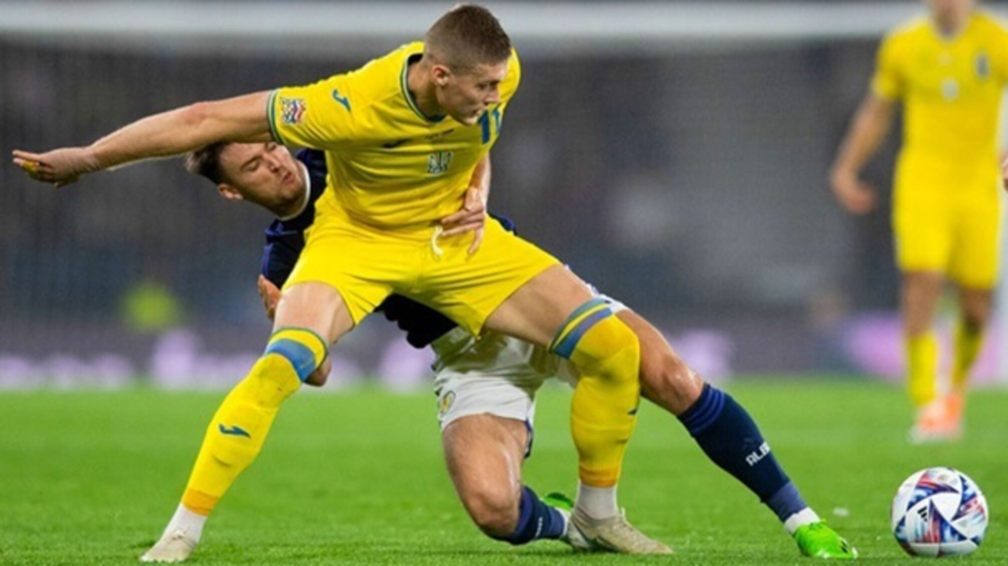 Україна футбол