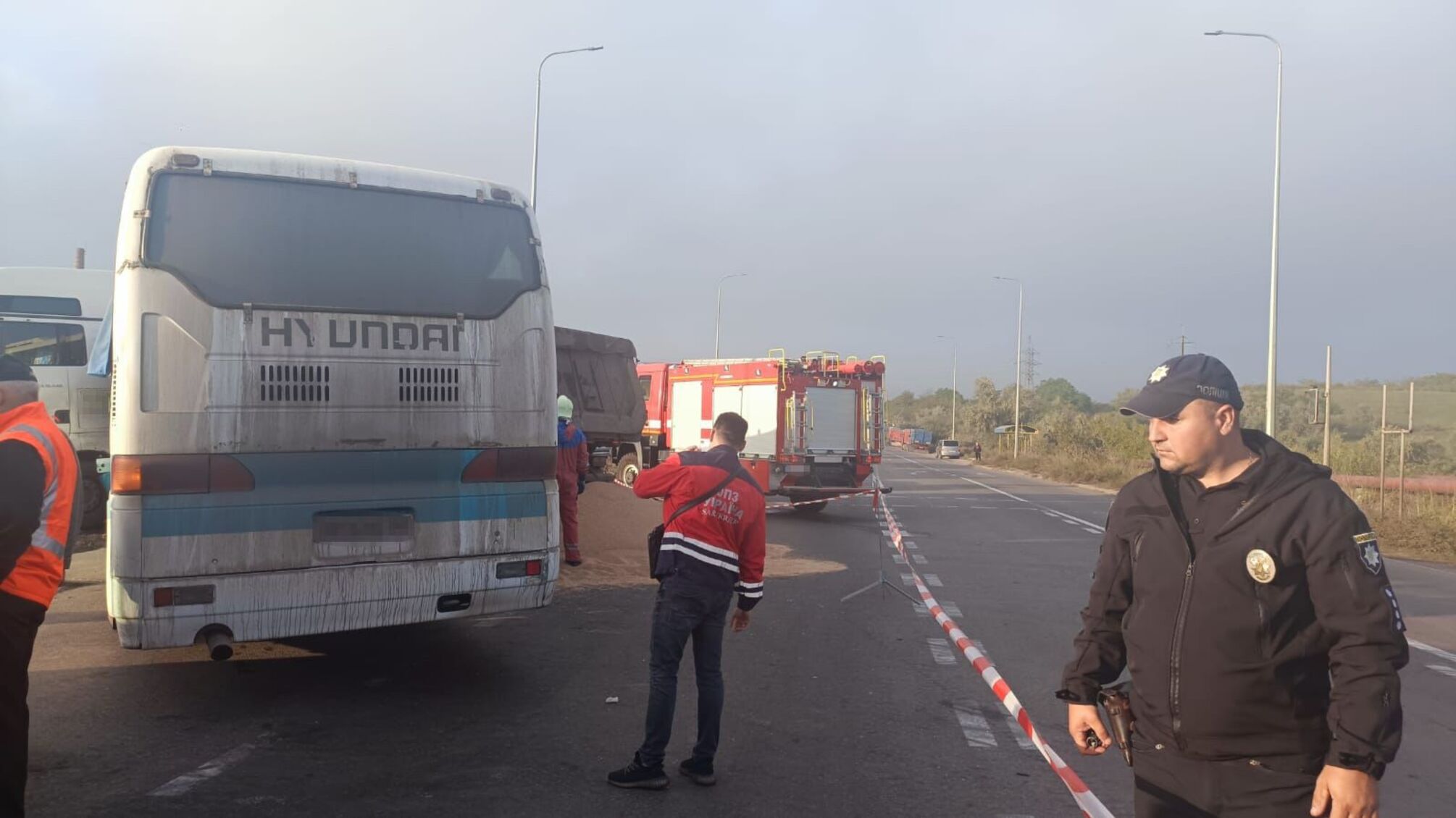 На Одещині вантажівка протаранила автобус, багато постраждалих