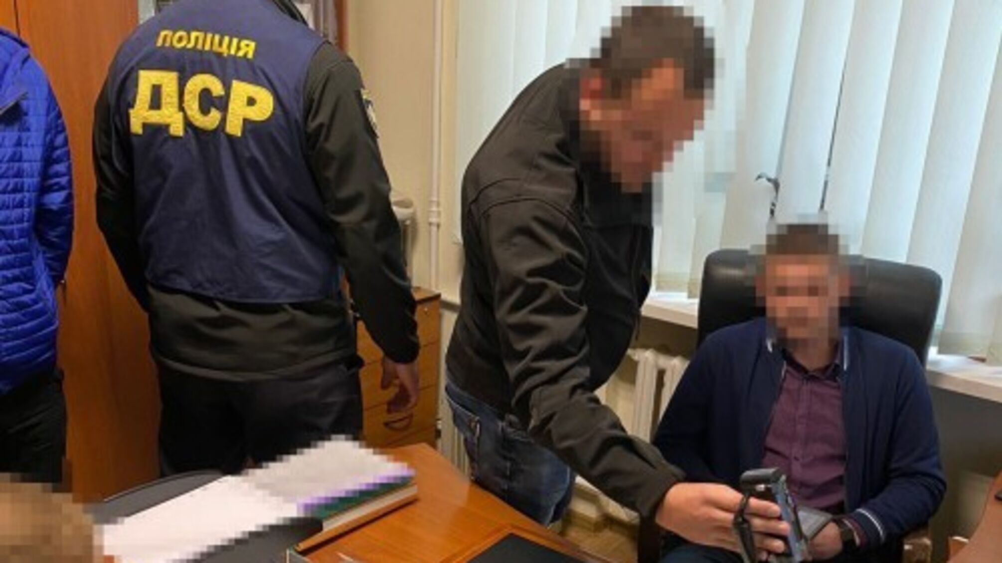 На Харківщині директор держпідприємства намагався підкупити прокурора: його затримали (фото)