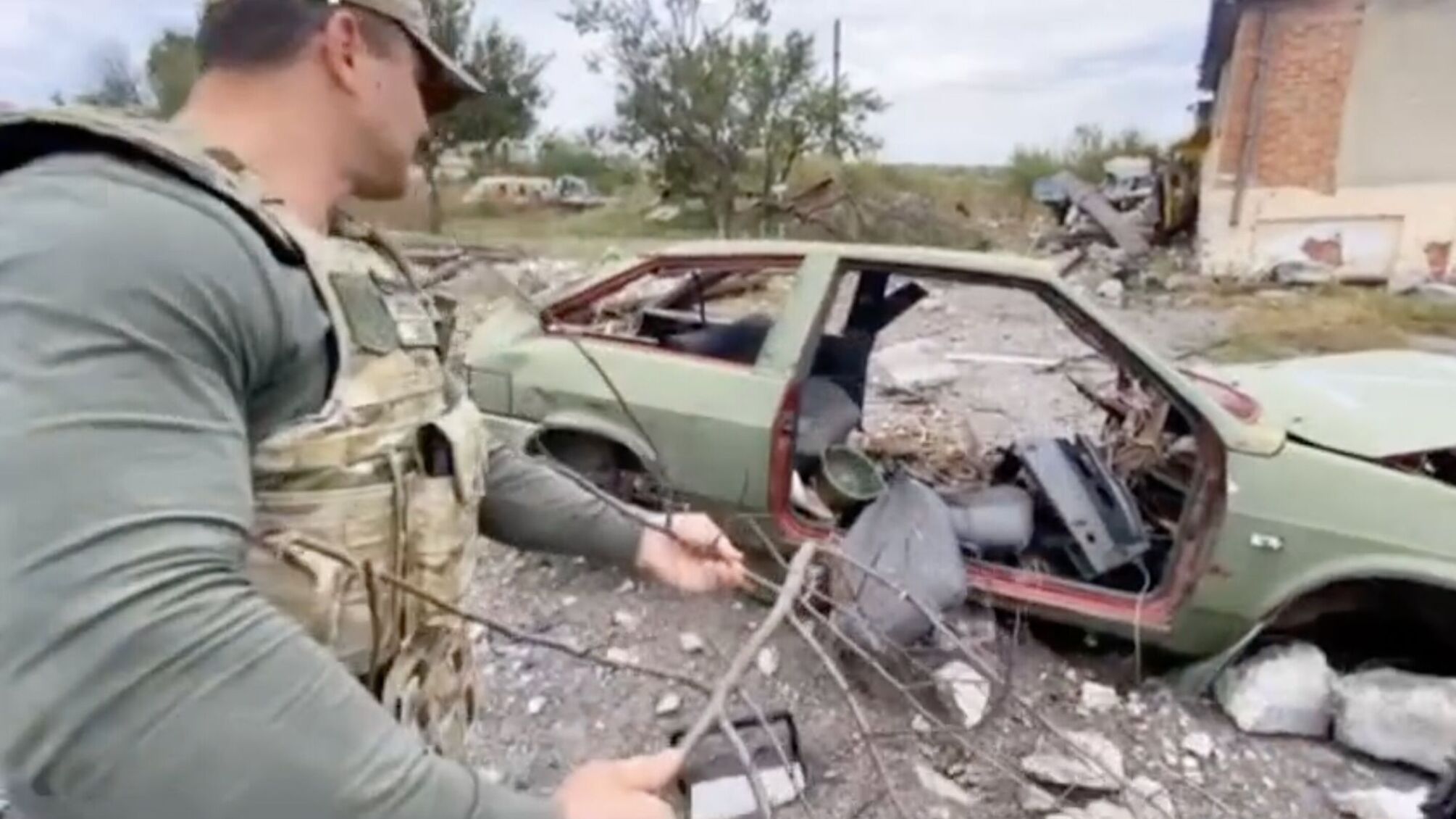 Тищенко розміновує туриторію