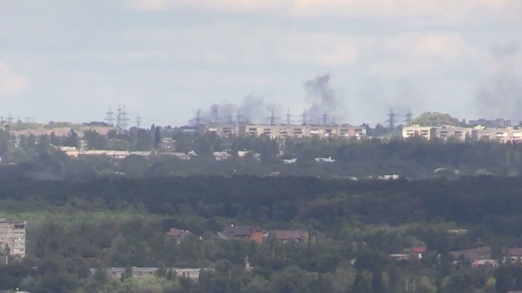 ЗСУ вдарили по позиціям росіян біля Донецька: все димить і вибухає