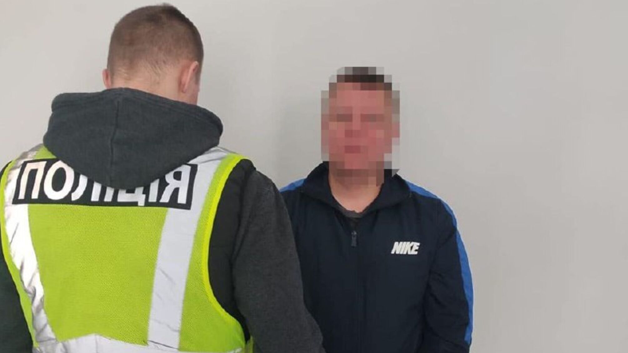 В Киеве задержали мужчину, пускавшего ночью фейерверки