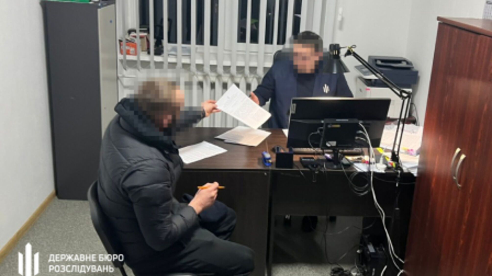 Скандал в полиции Тернопольщины: местный коп создал нарколабораторию и расследовал собственное преступление