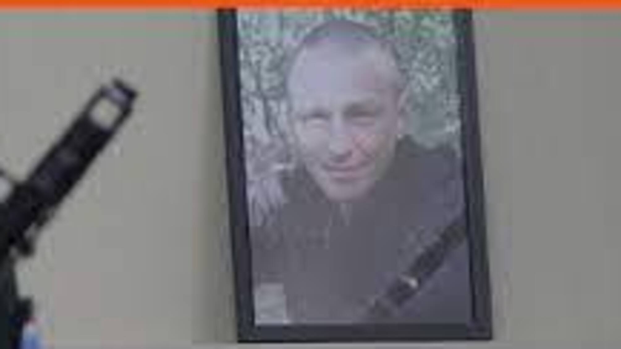 Сергей Молодцов забил насмерть свою мать, а хоронили его как героя