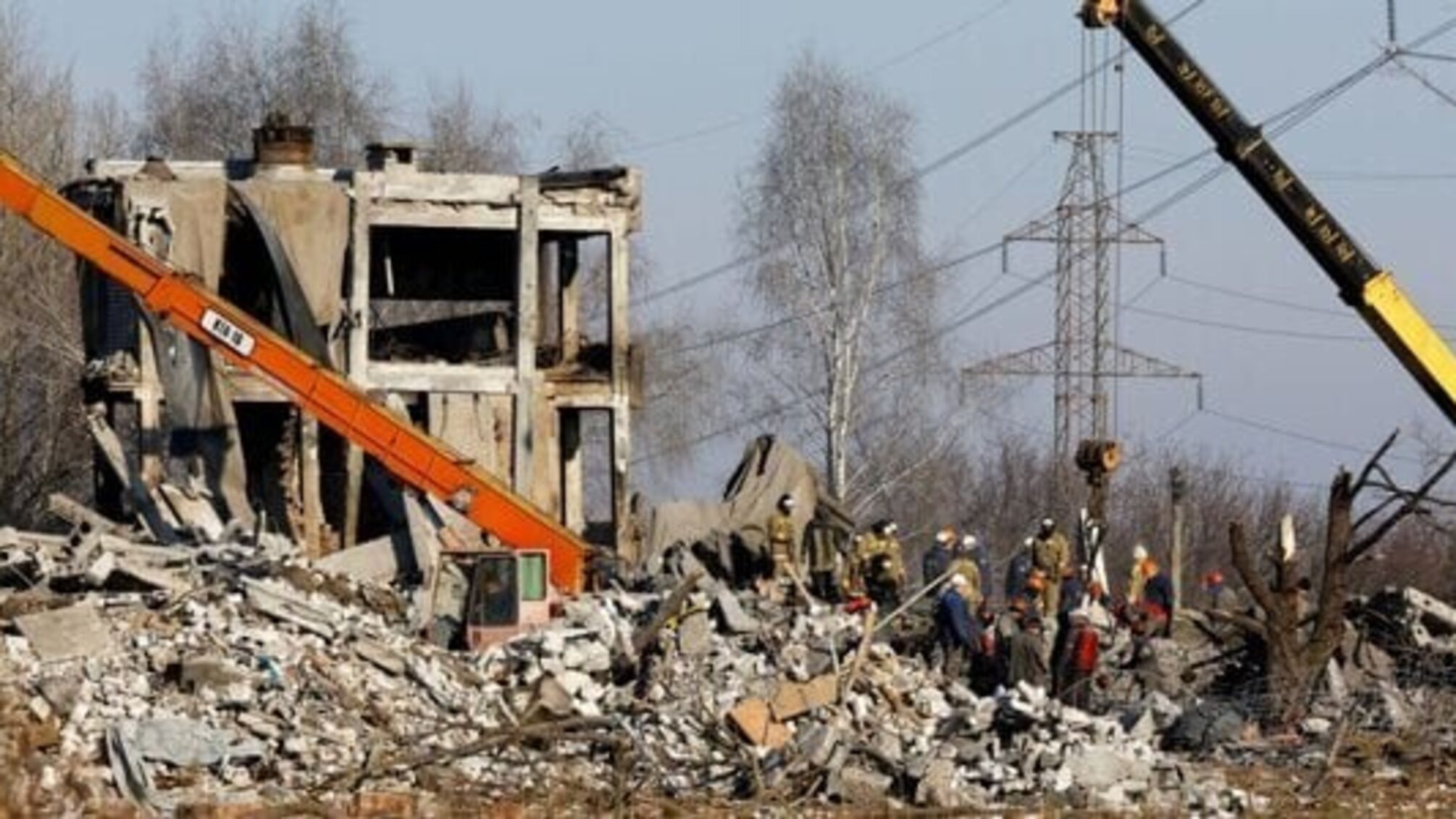 Вторинні вибухи в Макіївці: після 'бавовни' здетонував склад БК окупантів