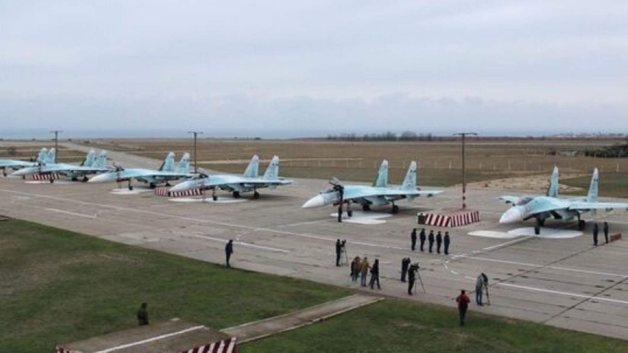 Кримська 'бавовна': від ранку чути звуки вибухів біля аеродрому 'Бельбек'
