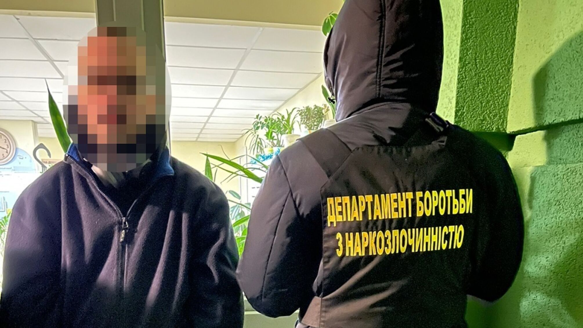 Продавав наркотики через Телеграм-канал: київські правоохоронці затримали 19-річного зловмисника