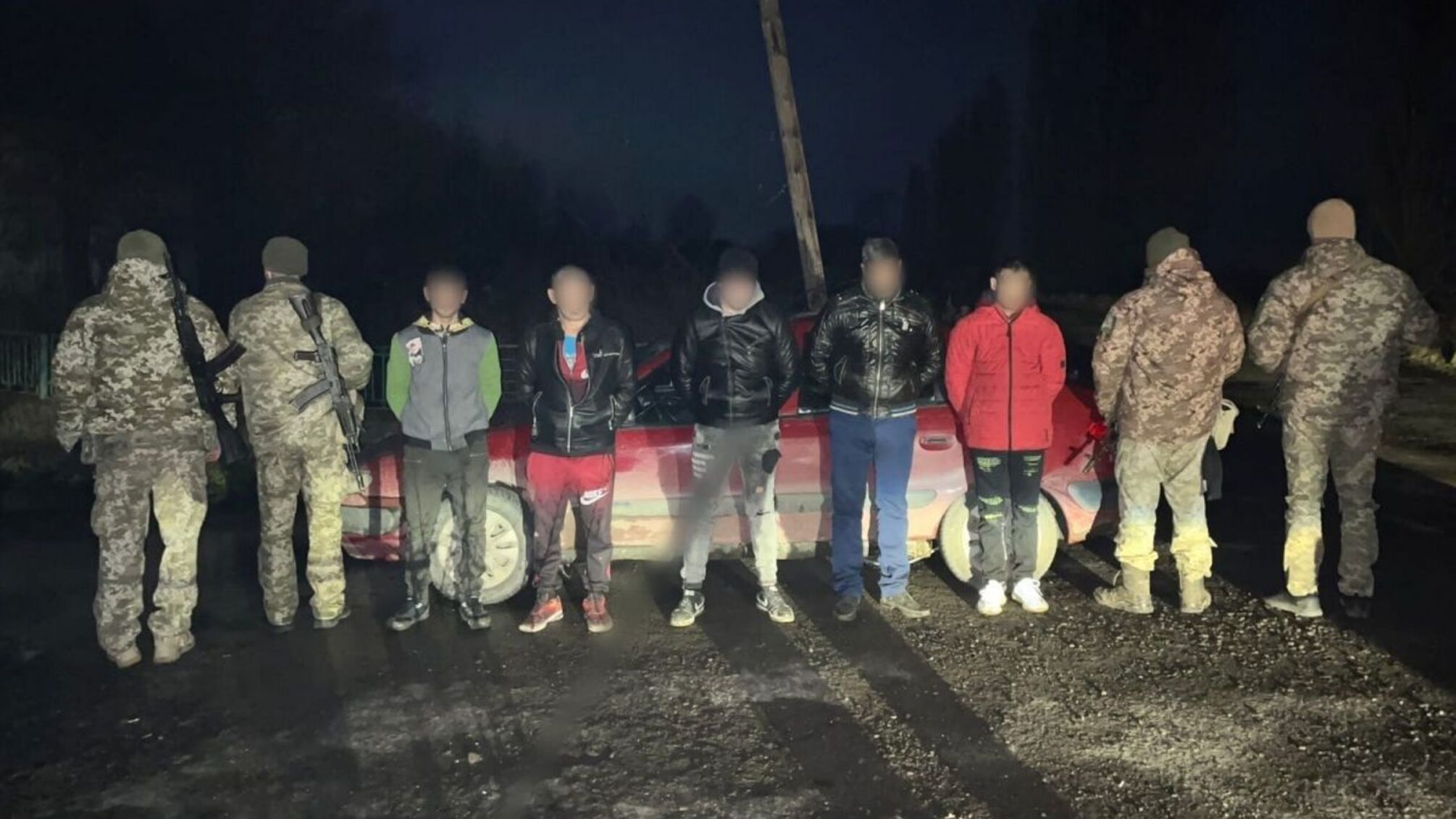 На Закарпатті прикордонники затримали групу 'ухилянтів'