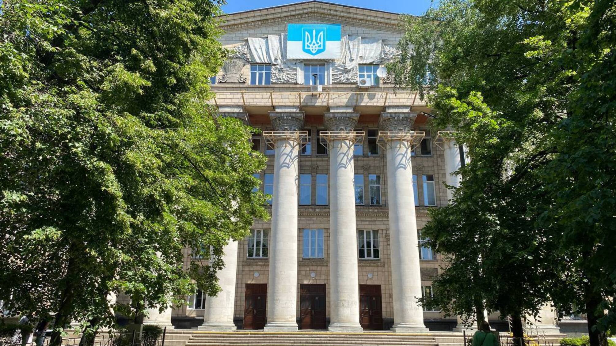 У КНЕУ викладач відмовляється спілкуватися зі студентами українською мовою