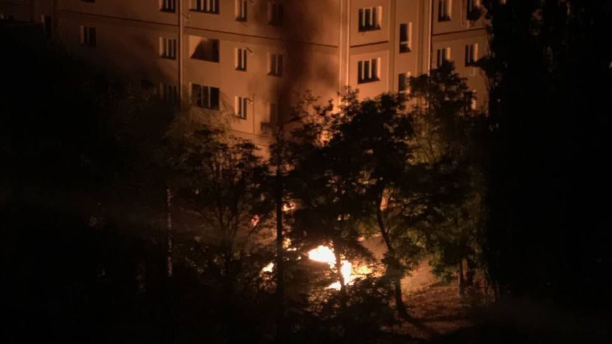 В Херсоне неизвестные сожгли автомобиль заместителя главы ОВА Прокудина, – журналист
