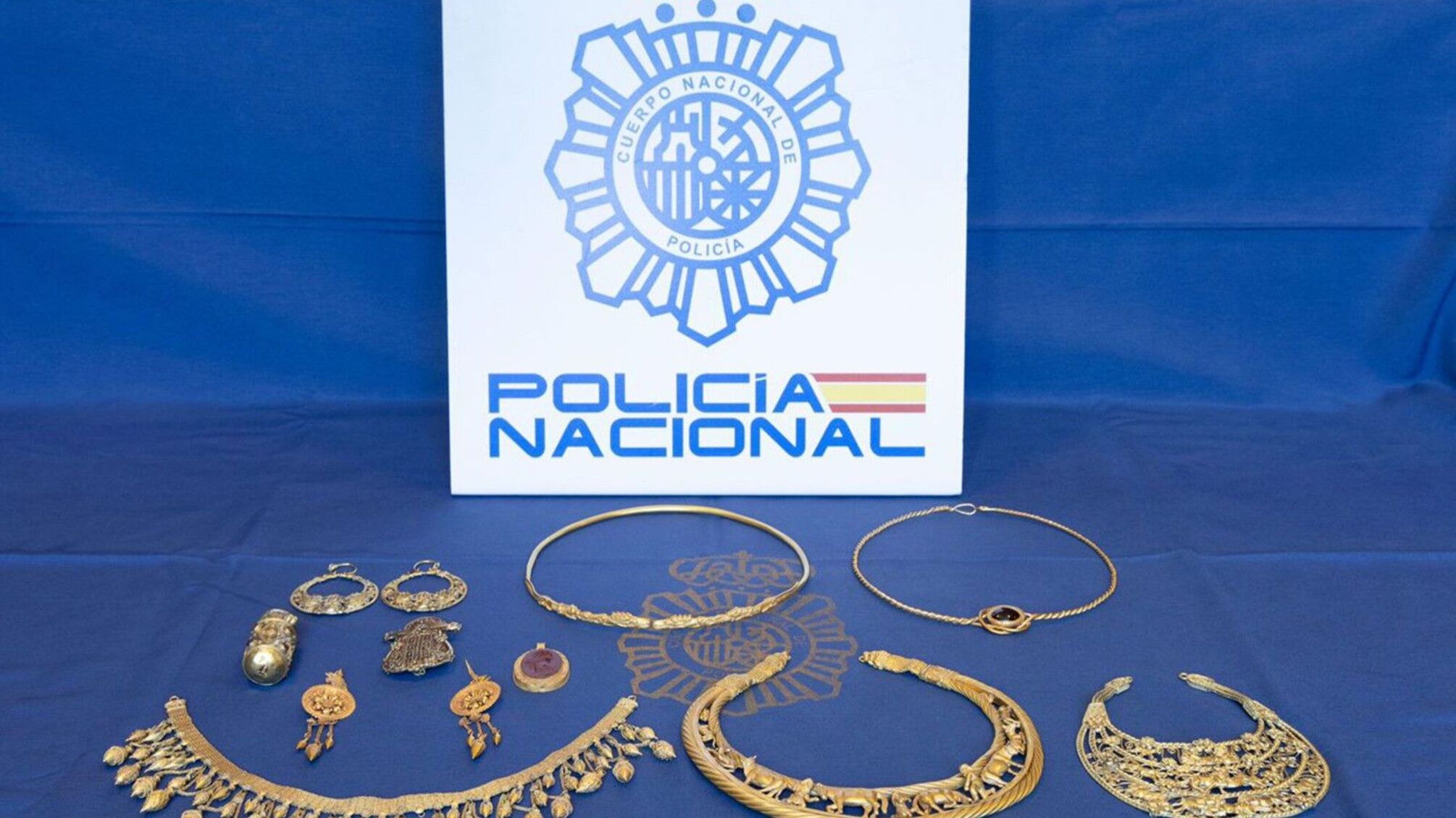 СБУ и стражи порядка Испании задержали контрабандистов, которые в Мадриде хотели продать «Скифское золото»