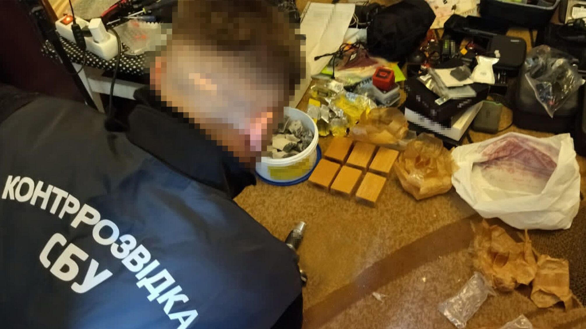 На Київщині затримали агентів рф, що готували диверсії на об’єктах Генштабу і Міноборони